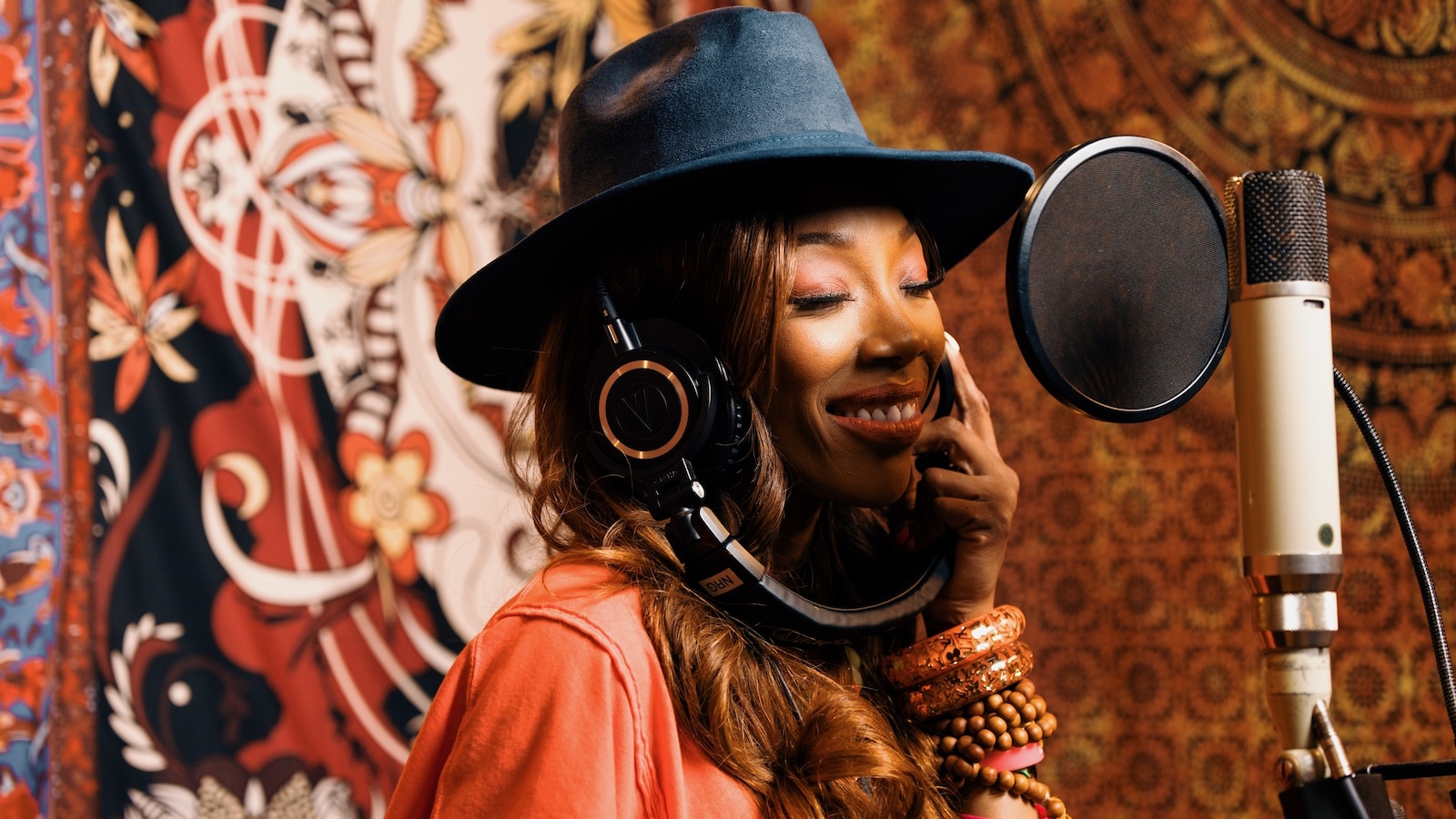 Photo: abcnews.com Brandy Revealed as New Singer of 'A Different World' Theme Song