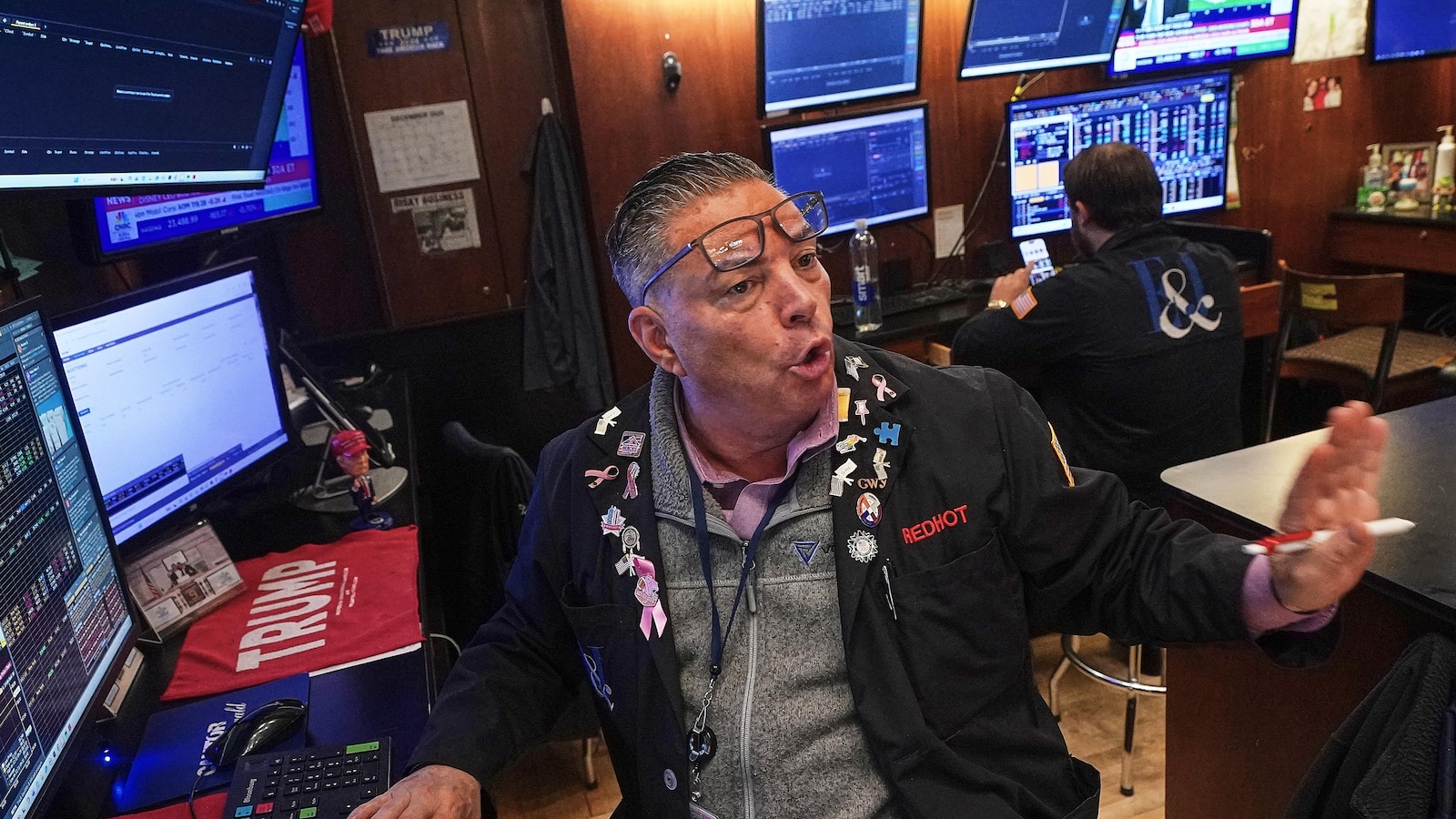 Asian shares follow Wall Street lower in final stretch of 2025