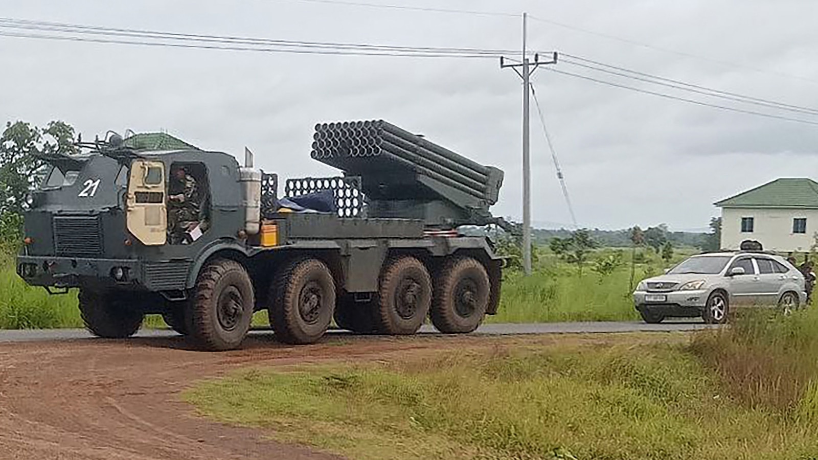 Thai-Cambodian Border Erupts: Deadly Clashes Prompt US Embassy Alert