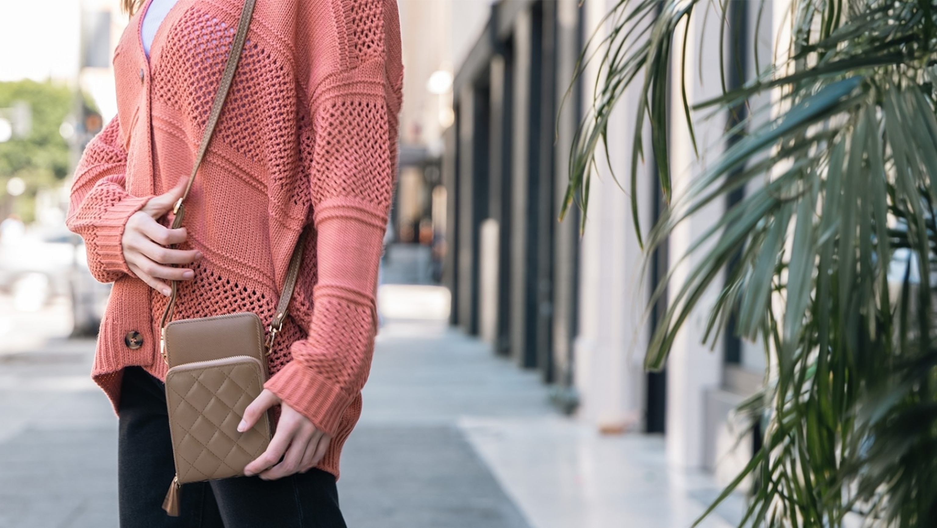 MALIBU SKYE: Crossbody Bags