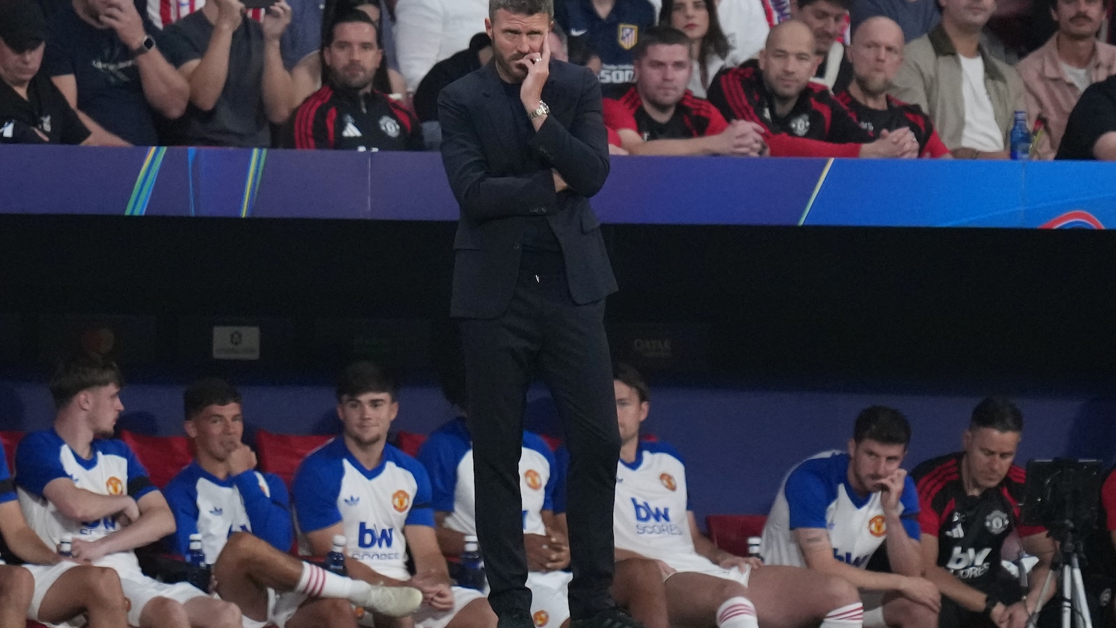 Man United troubles deepen with player outbursts after poor start to ...