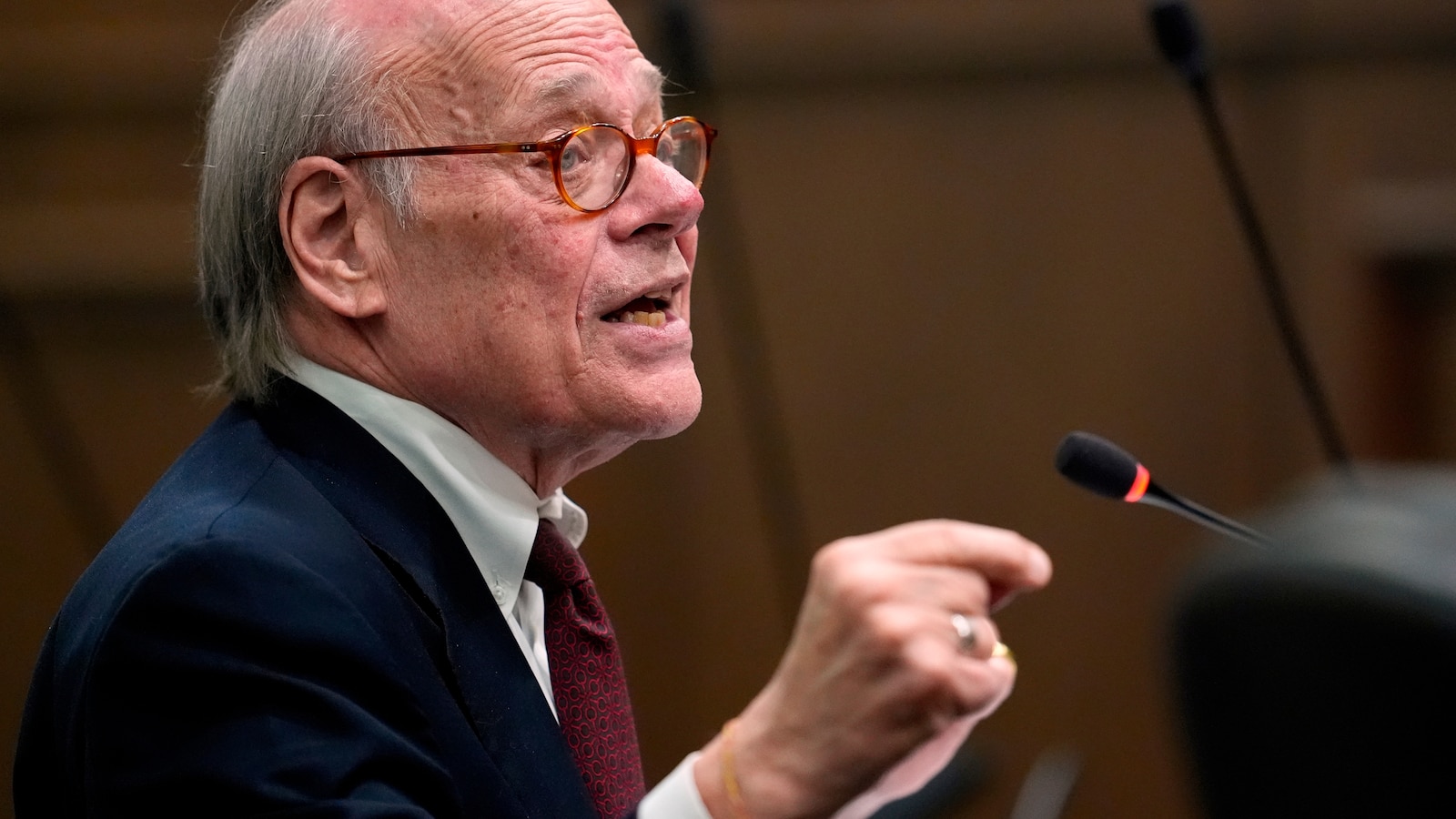 El representante Steve Cohen termina campaña en Tennessee después de rediseño de su distrito en Memphis.