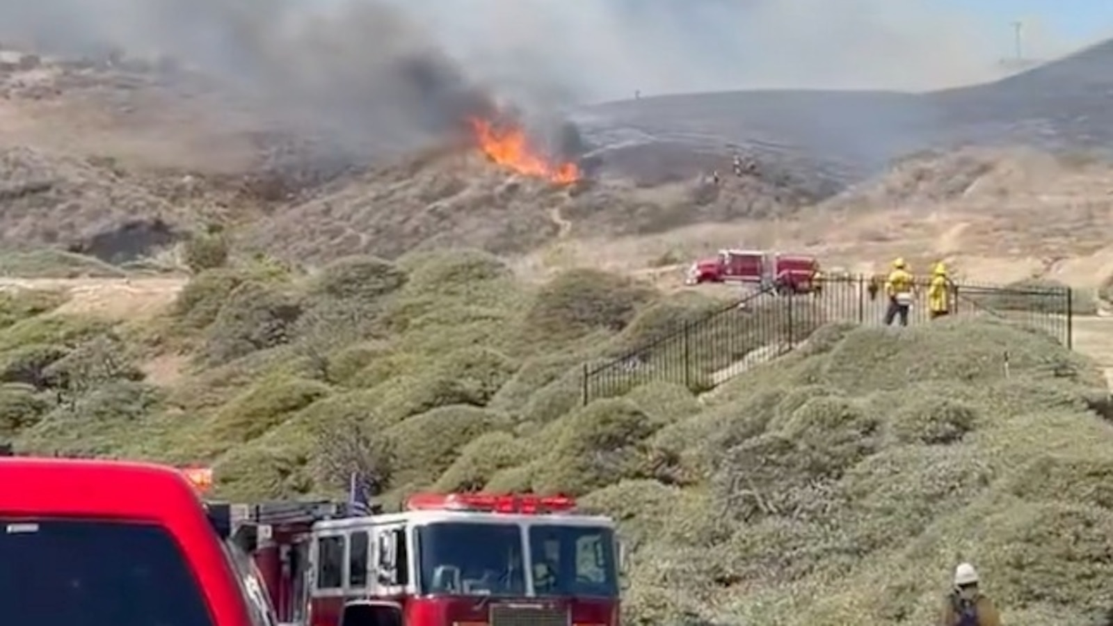 Evakuierungsanordnungen wegen Waldbrand in Orange County, Kalifornien