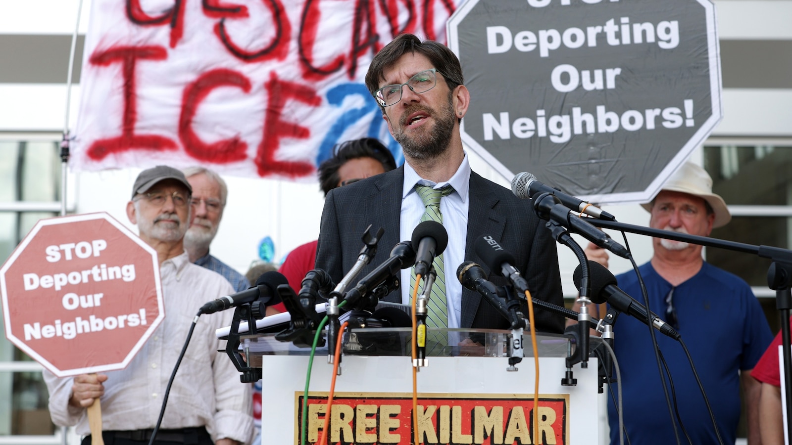 Federal judge to hear arguments on Abrego Garcia's detention pending trial