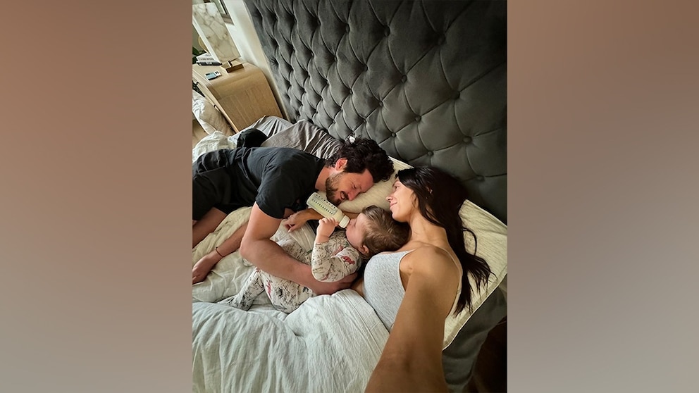 „DWTS“-Profi Jenna Johnson sagt, dass es ein „Segen“ ist, Mutter ihres ...