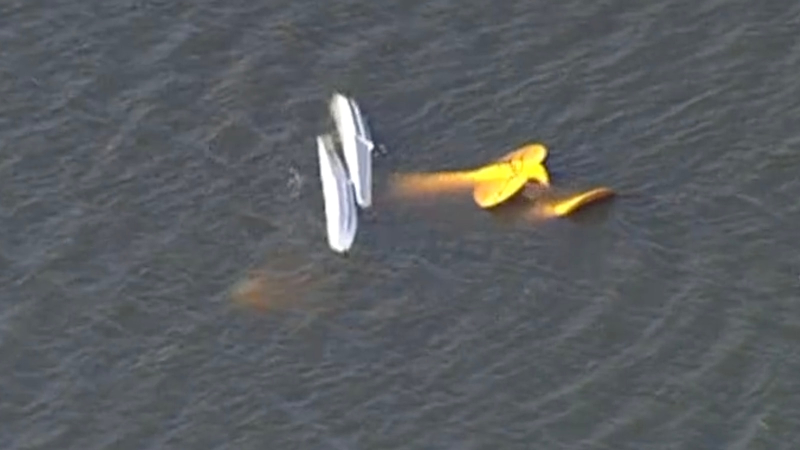 4 dead in small plane crash over central Florida, officials say - ABC News
