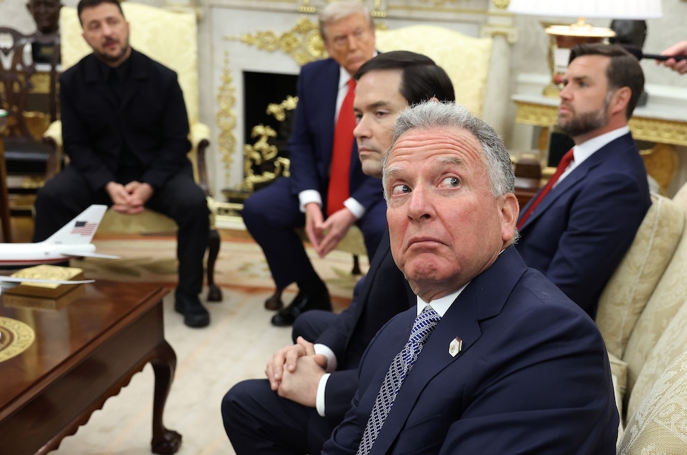 PHOTO: Special Envoy to the Middle East Steve Witkoff, Secretary of State Marco Rubio, and Vice President JD Vance, join President Donald Trump as he meets with Ukrainian President Volodymyr Zelensky, Aug. 18, 2025 in Washington.