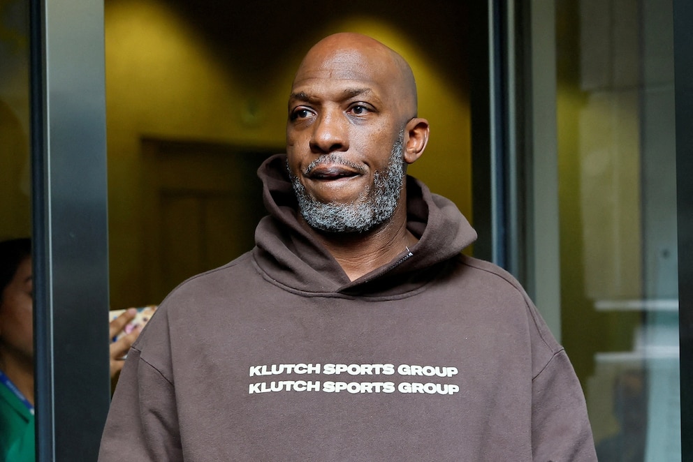 PHOTO: Portland Trail Blazers coach Chauncey Billups' hearing following his arrest on federal gambling charges, in Portland