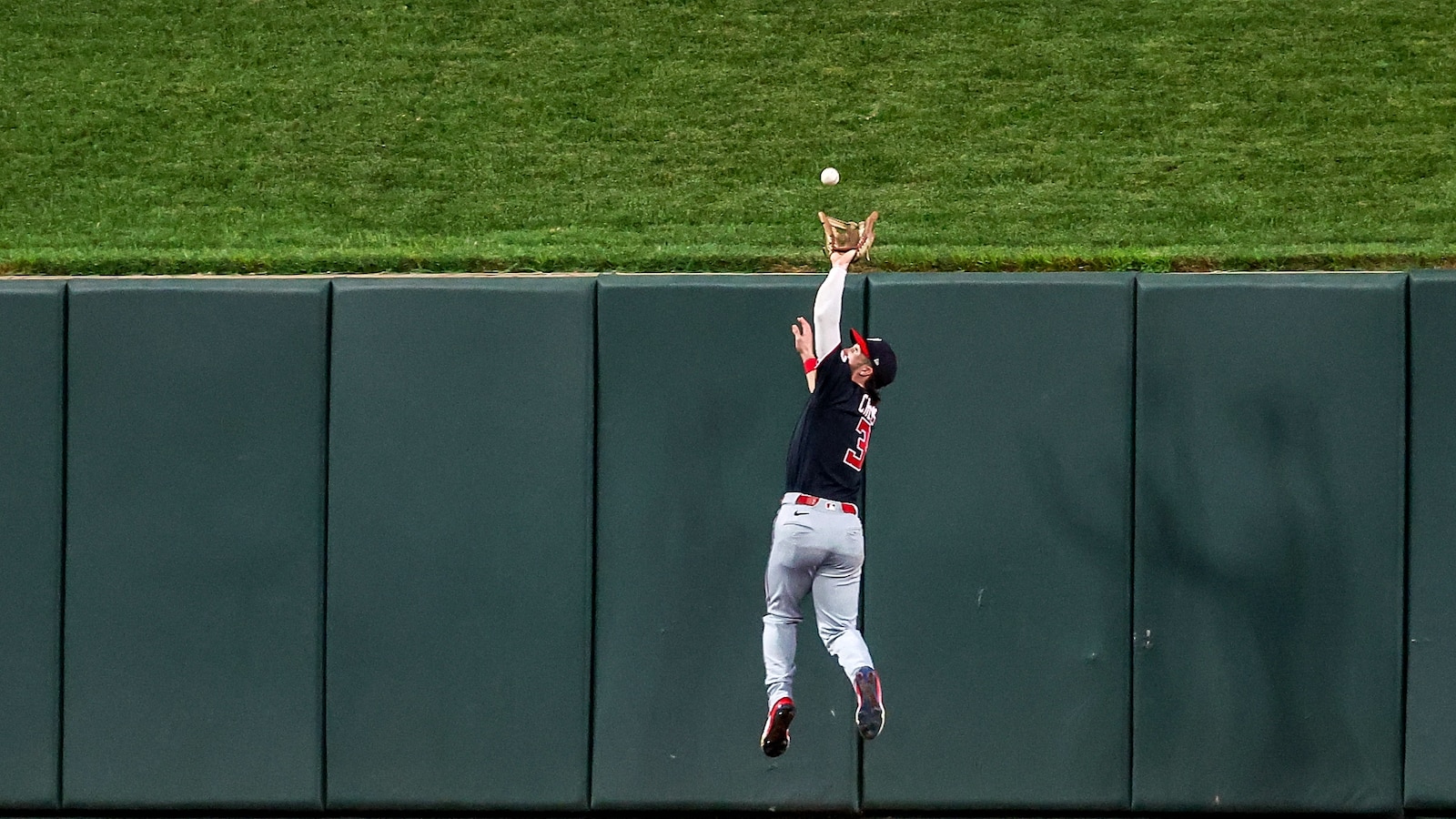 Nationals Beat Cardinals 8-5 With 11th-Inning Surge