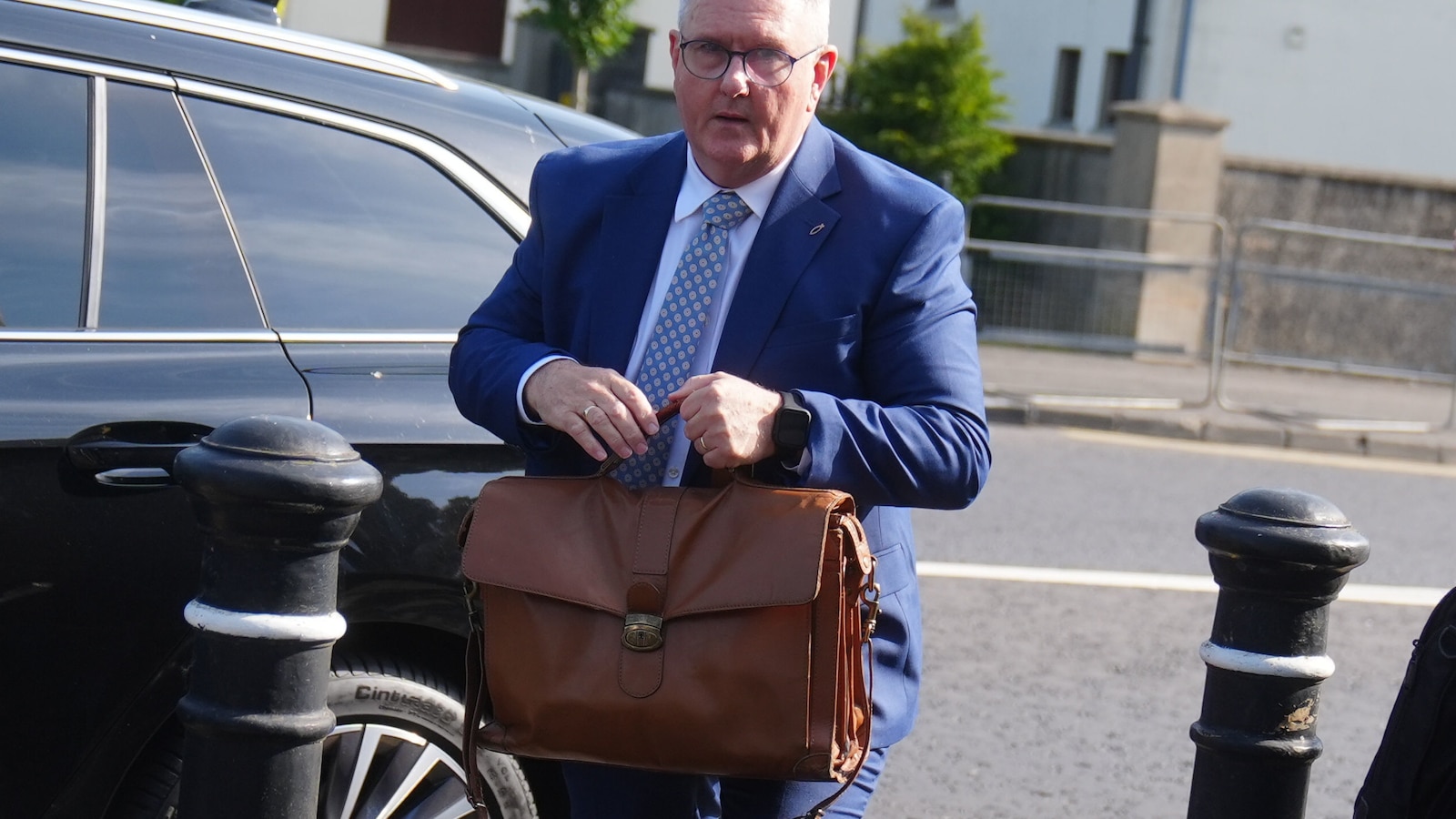 Northern Ireland's former unionist leader faces trial in sexual abuse case involving 2 girls