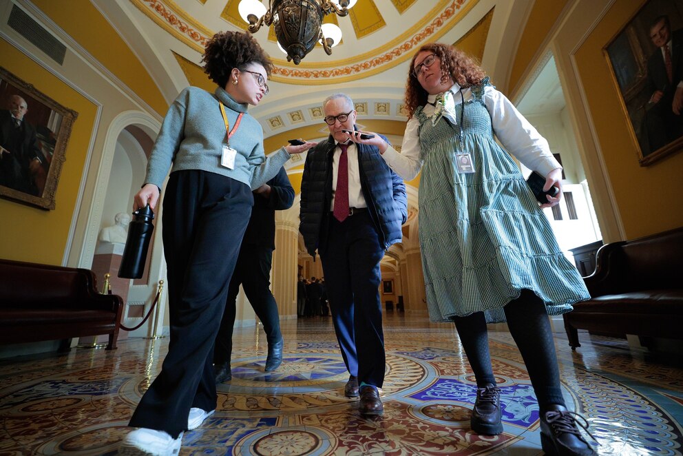 PHOTO: Congressional Lawmakers Return To Work On Capitol Hill After The Weekend