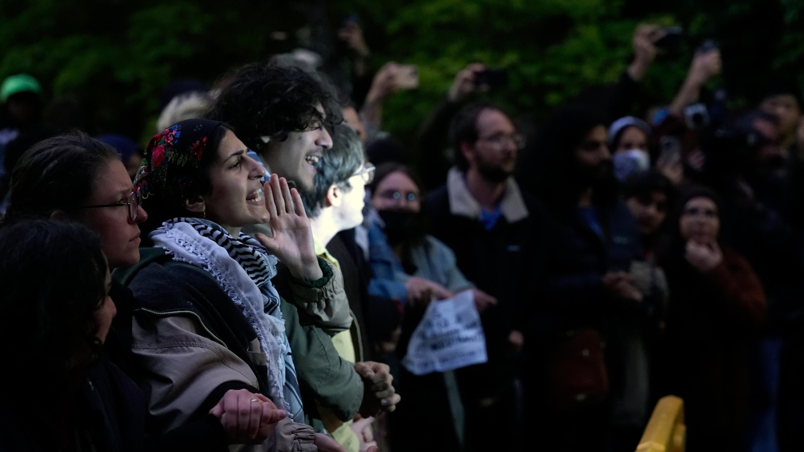  Police dismantle pro-Palestinian encampment at DePaul University in Chicago
