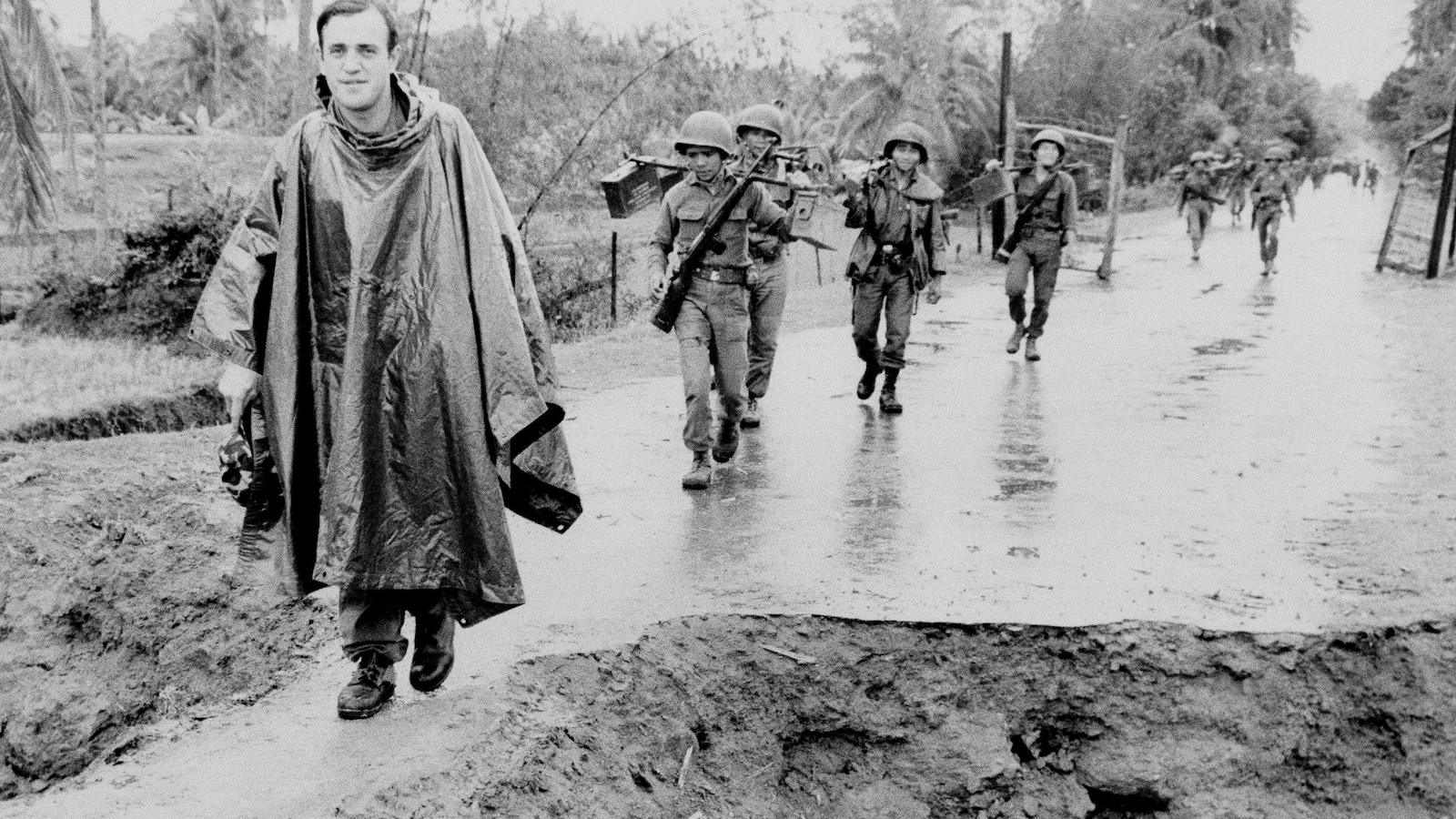 Pulitzerprijscorrespondent Peter Arnett is overleden