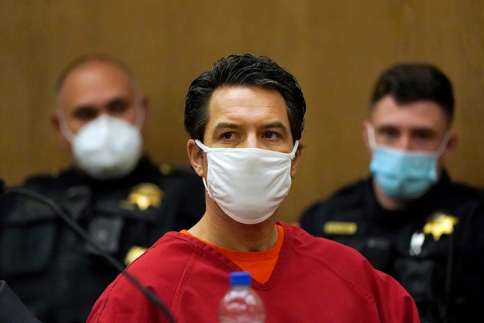 PHOTO: Scott Peterson