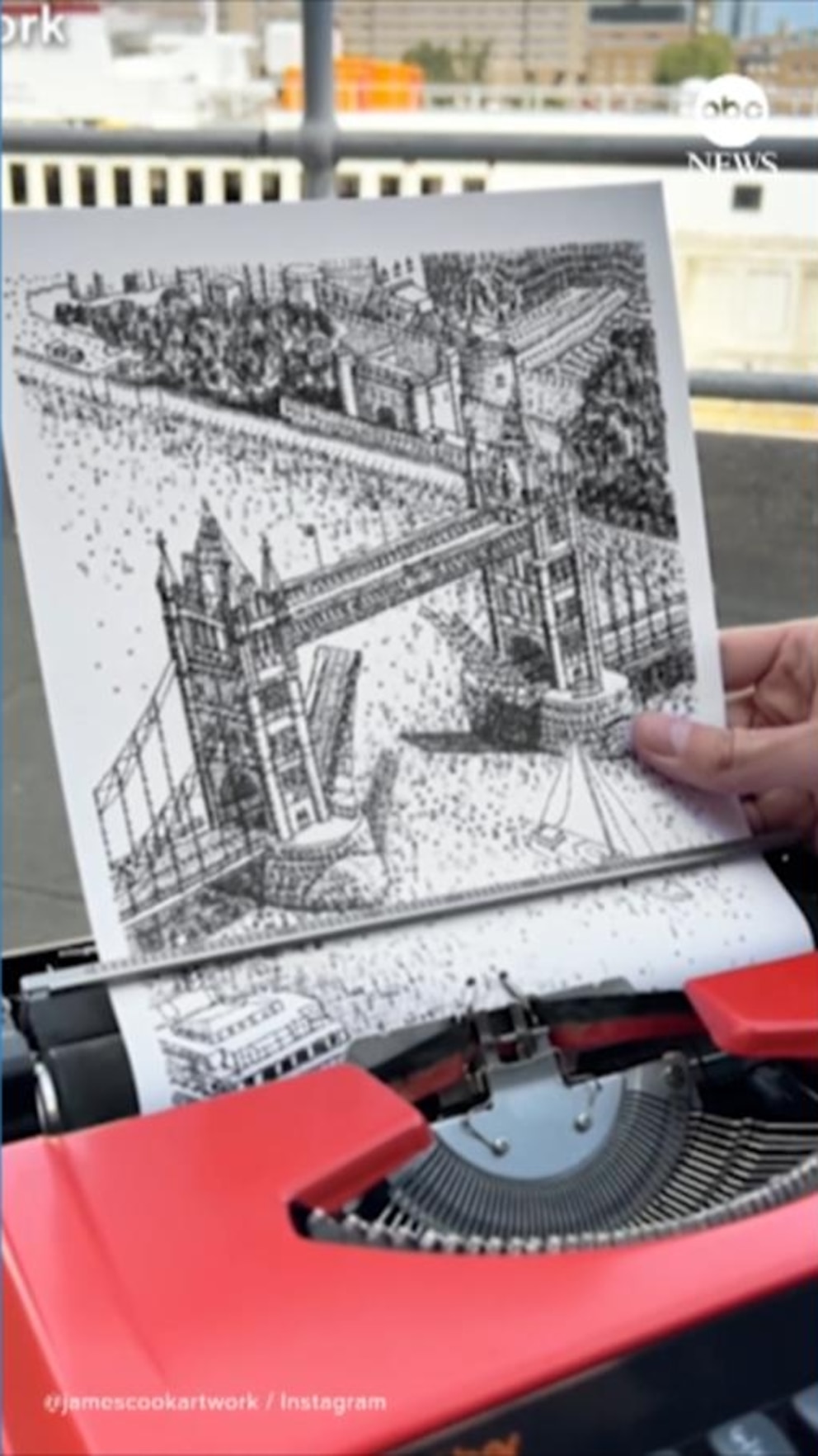 Video Typewriter artist creates his work one keystroke at a time Video Typewriter artist creates his work one keystroke at a time