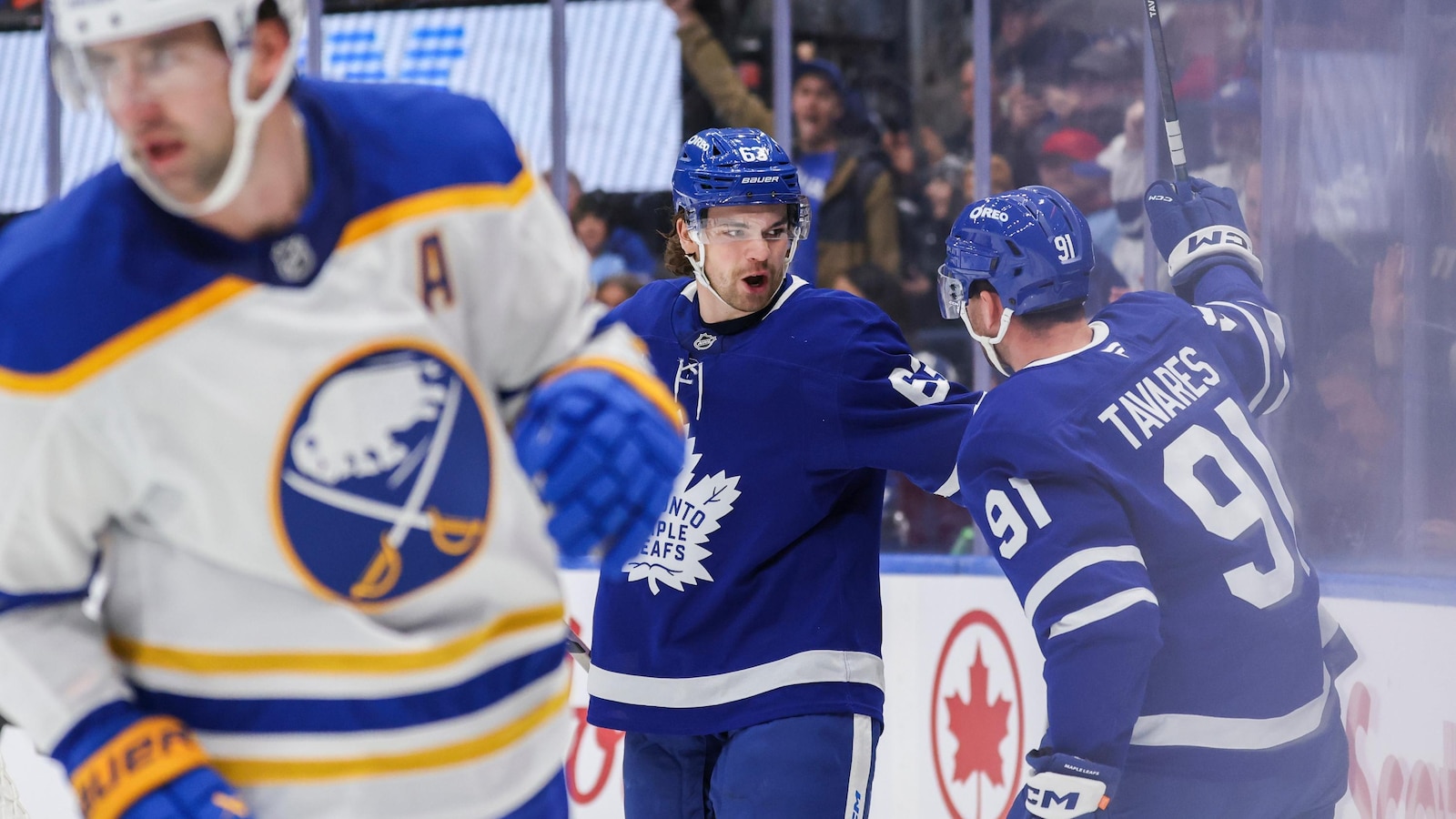 Maple Leafs' John Tavares Scores 499th Goal to End Losing Streak