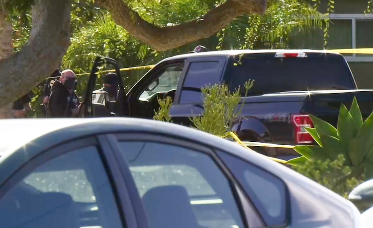 3 federal officers injured after man rams car to evade arrest in San Diego: ICE 3 federal officers injured after man rams car to evade arrest in San Diego: ICE