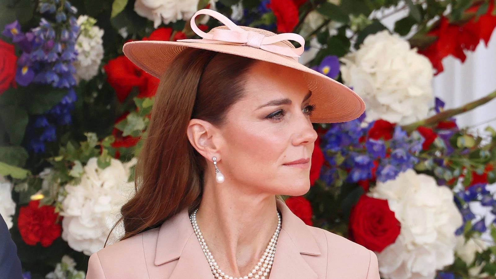 Kate Middleton joins royals to welcome French President Emmanuel Macron ...