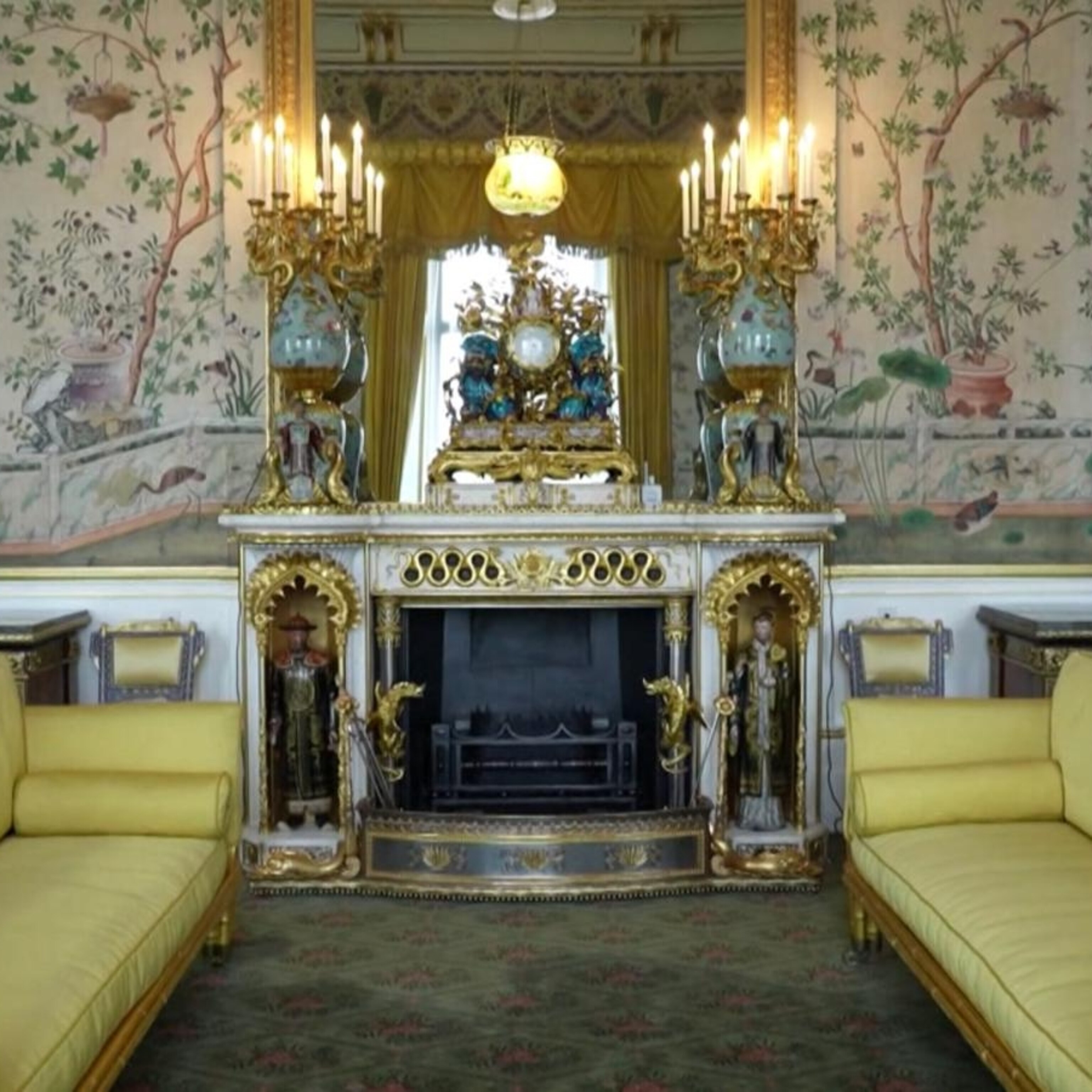 Video Rare look inside wing of Buckingham Palace - ABC News