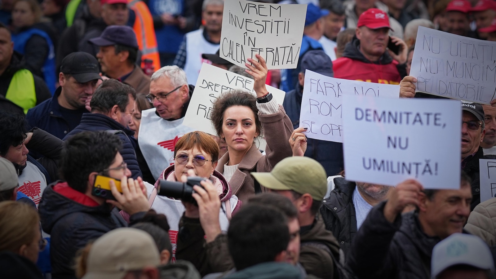 Thousands protest in Romania's capital against government austerity measures