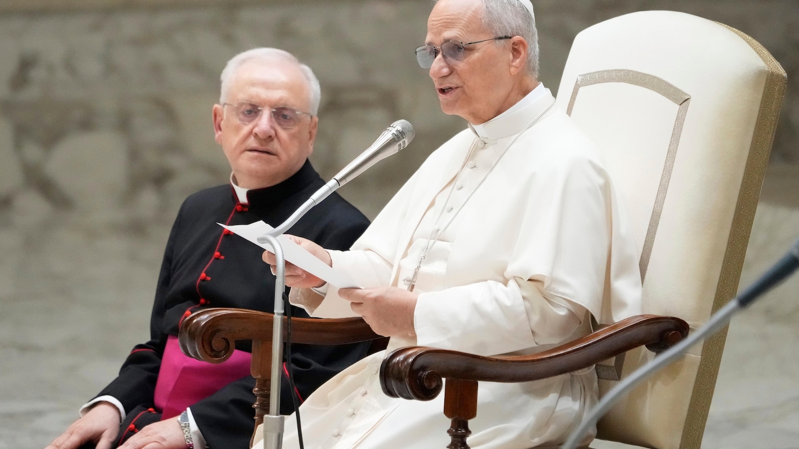 Pope denounces `pandemic of arms` as he prays for victims of Minn. school shooting