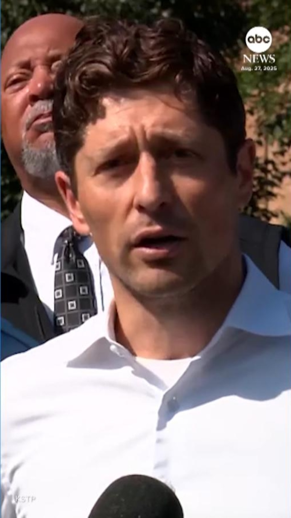 NextImg:Video Mayor of Minneapolis reacts to shooting at Catholic school