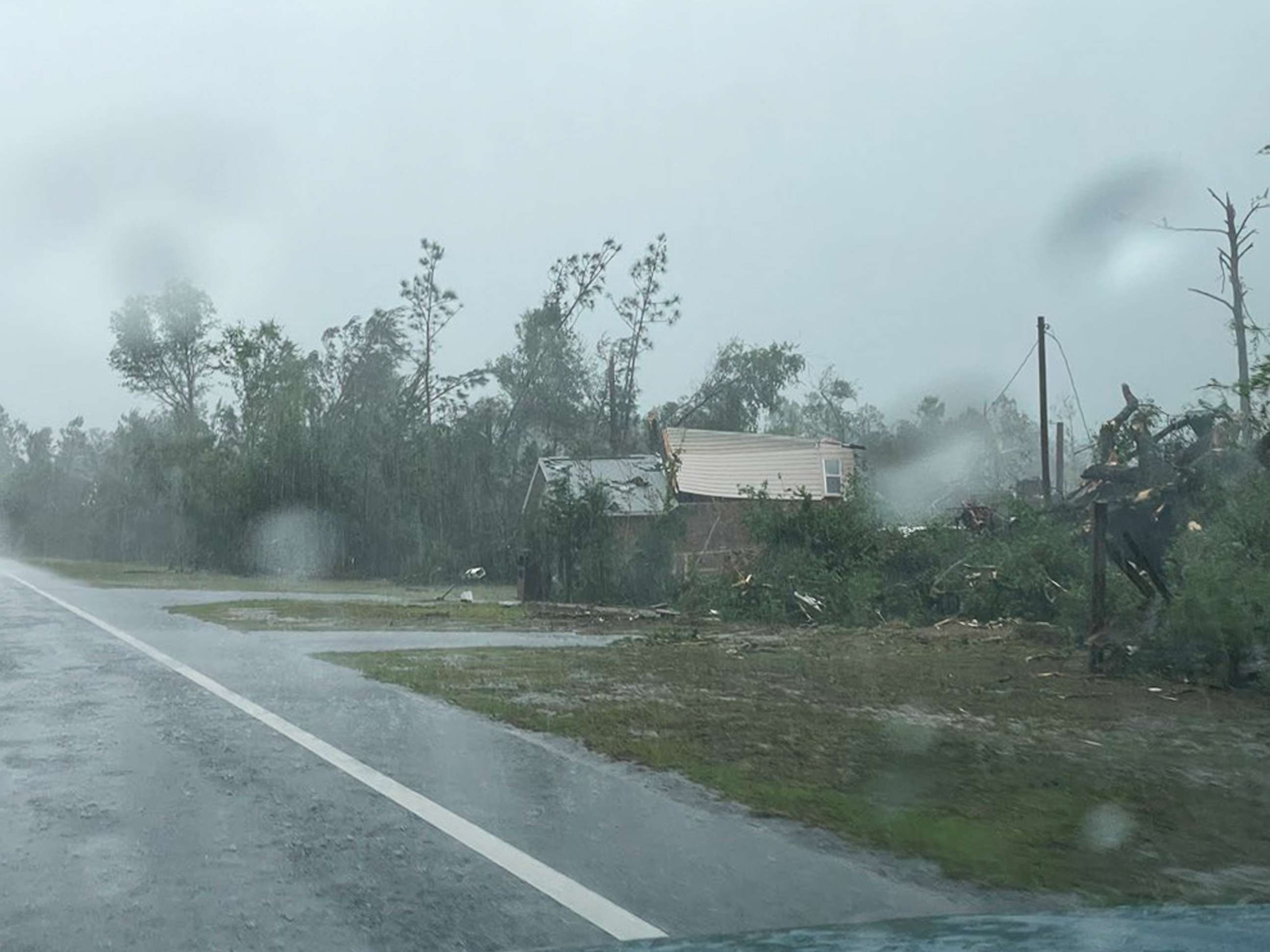 PHOTO: Tornado damage in Hosford, Fla., April 27, 2023.