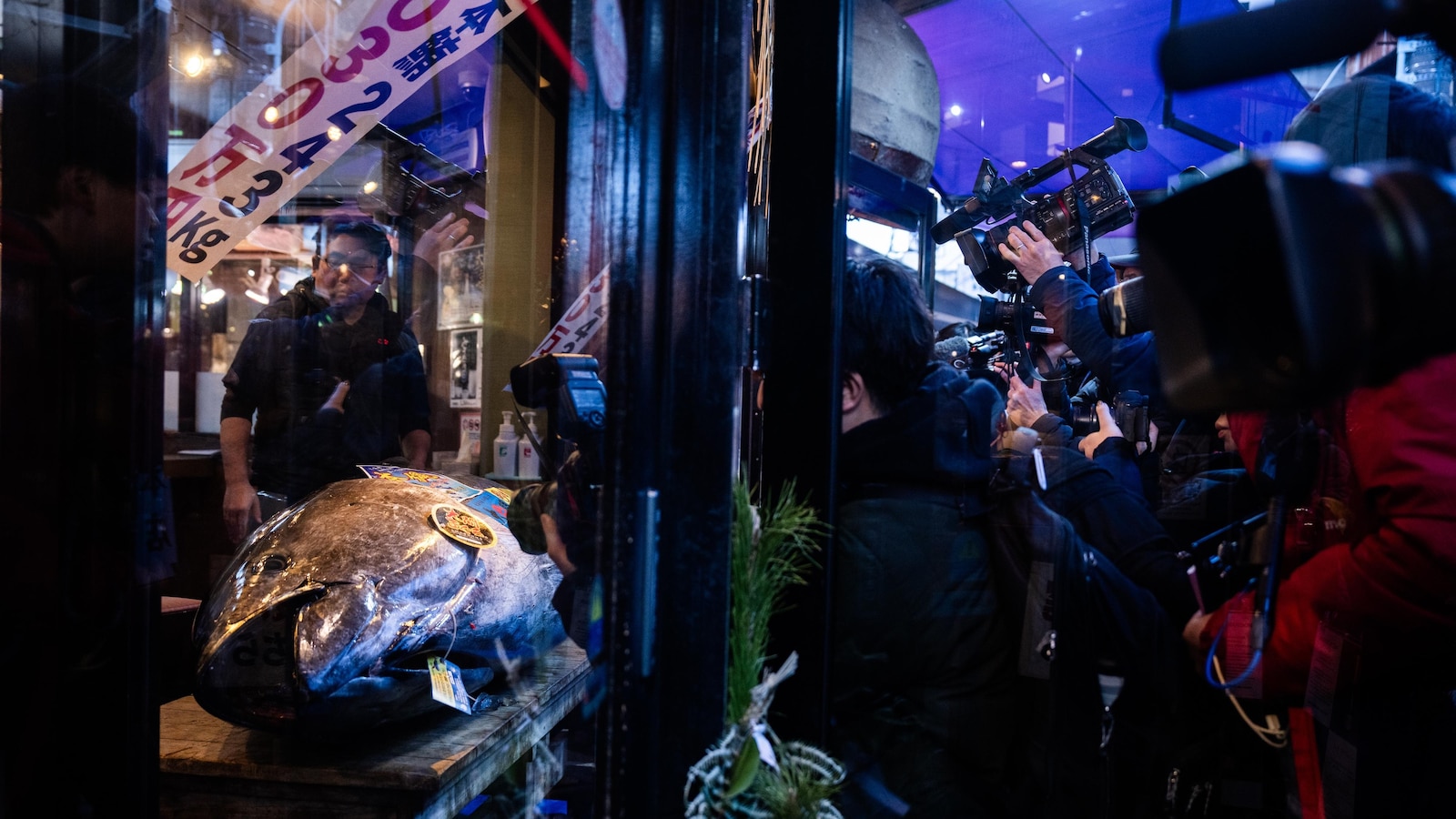 Bluefin tuna sells for record $3.2 million at year-opening auction at Tokyo fish market