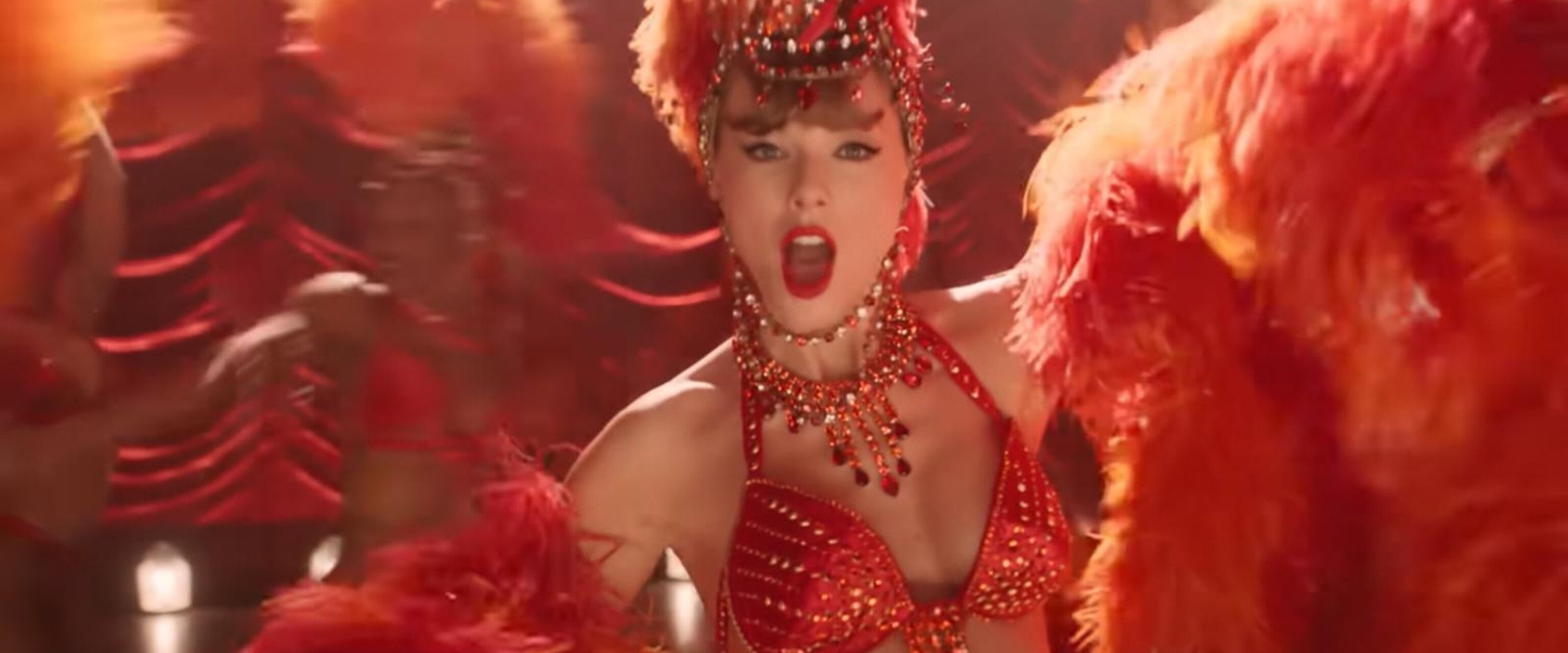 Video Taylor Swift breaks records with latest album - ABC News
