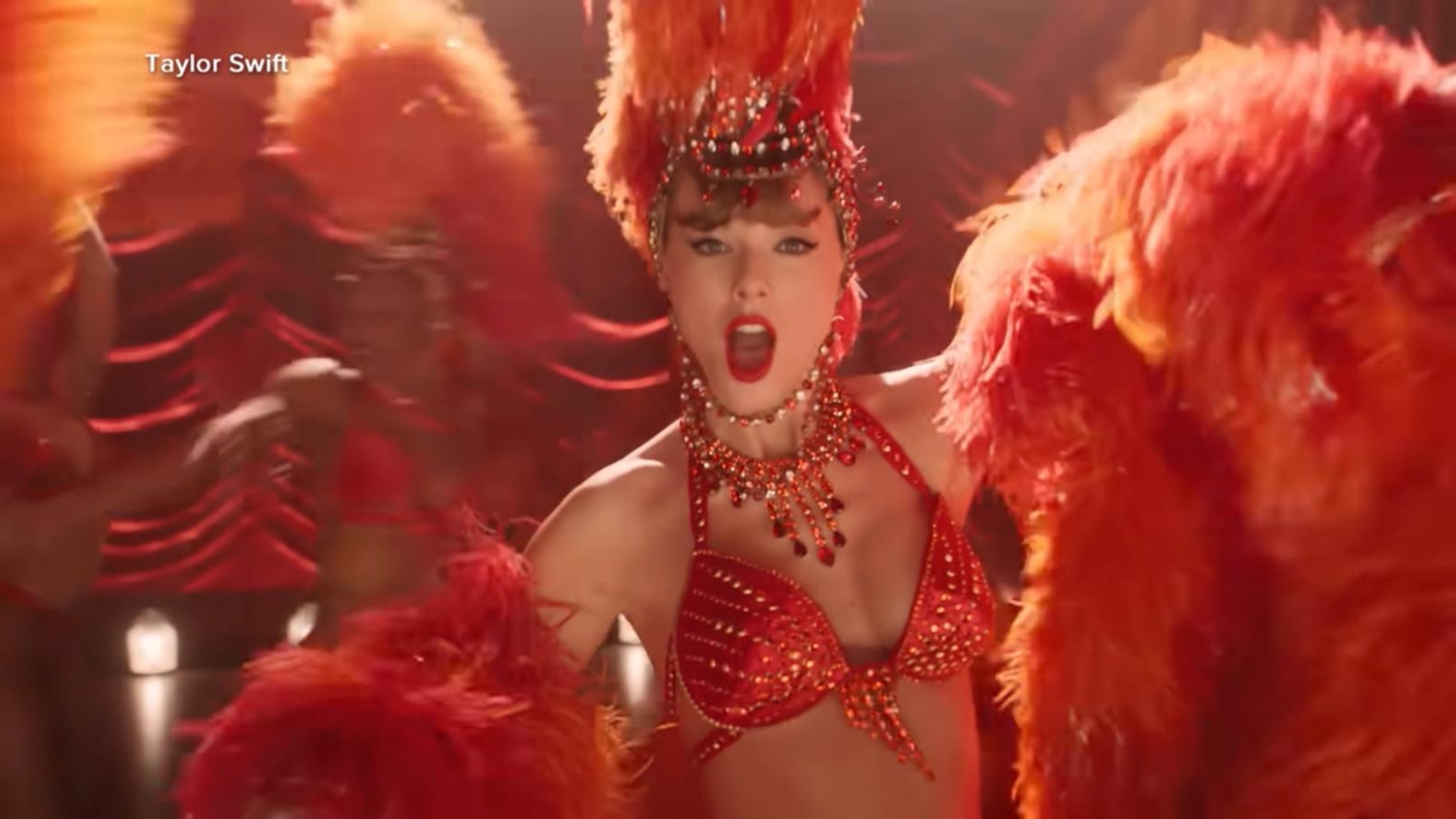 Video Taylor Swift breaks records with latest album - ABC News