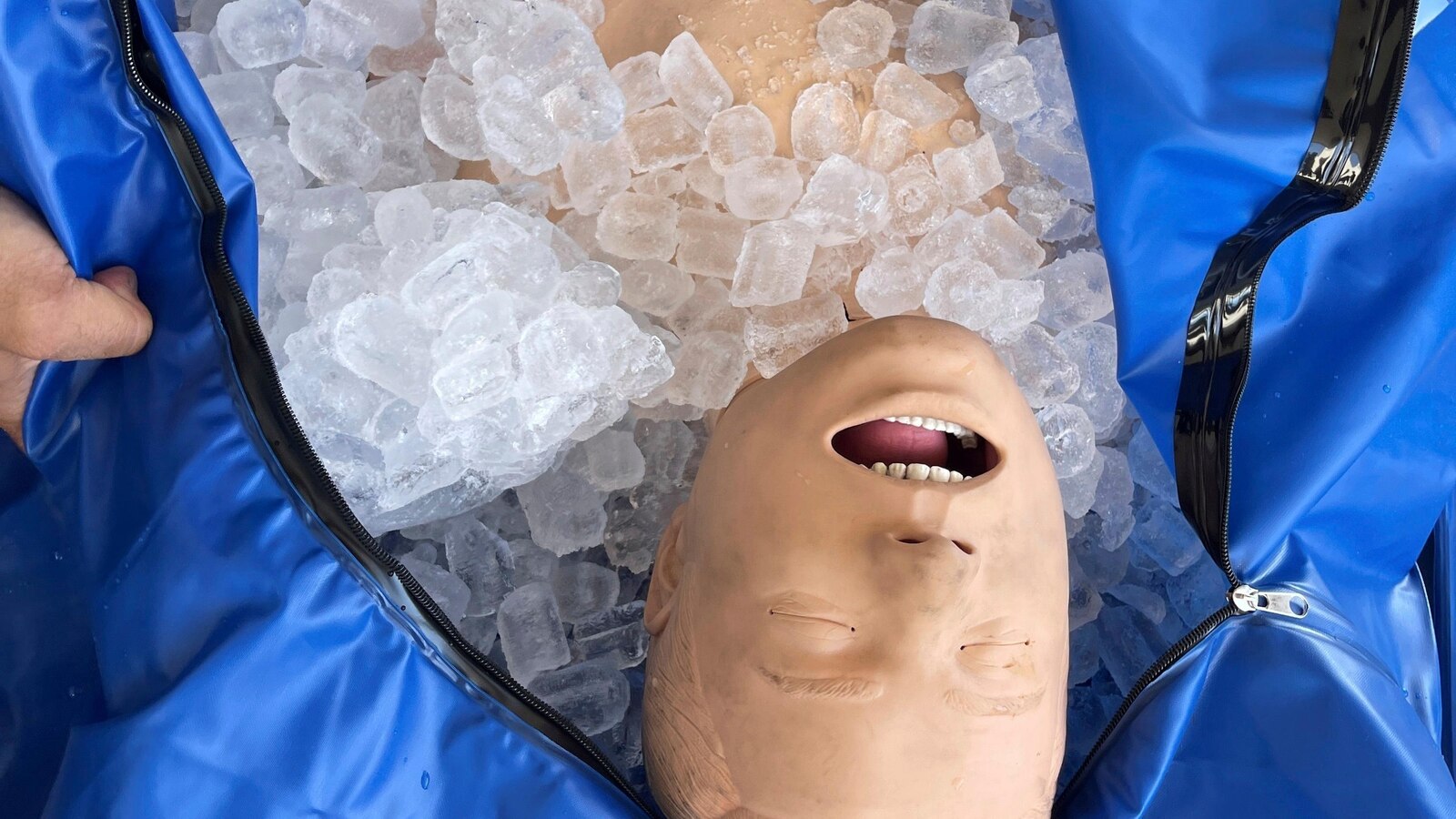  Phoenix using ice immersion to treat heat stroke victims as Southwest bakes in triple digits