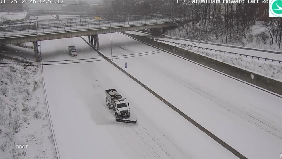 Ohio snowplow driver tells David Muir about clearing path for hospital-bound baby