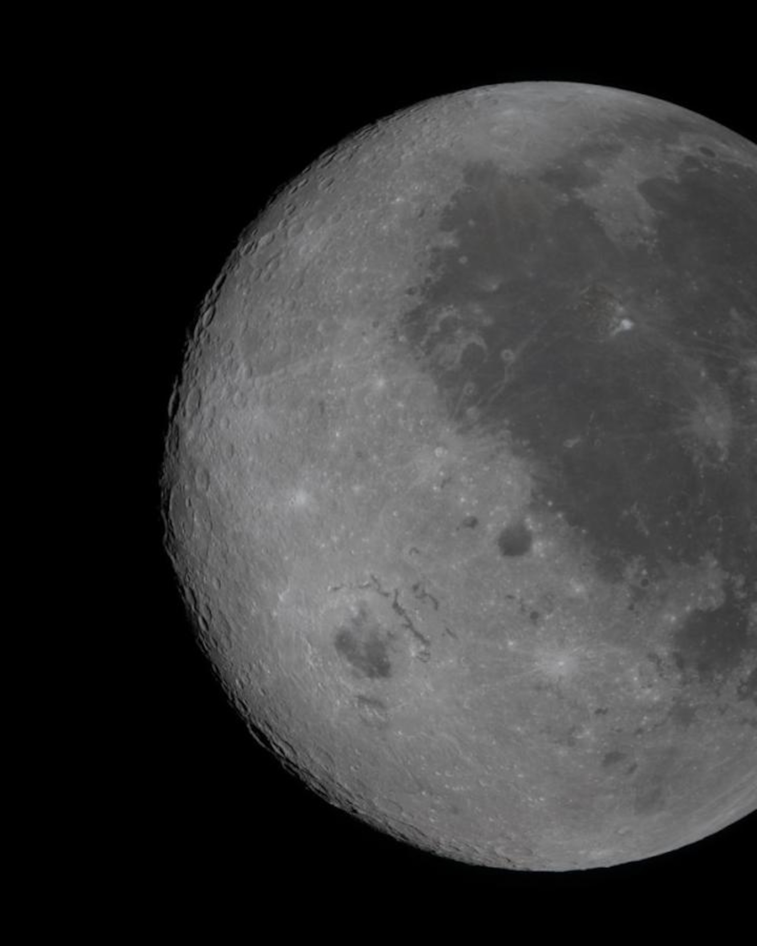 Video What the moon's far side reveals to scientists during flyby