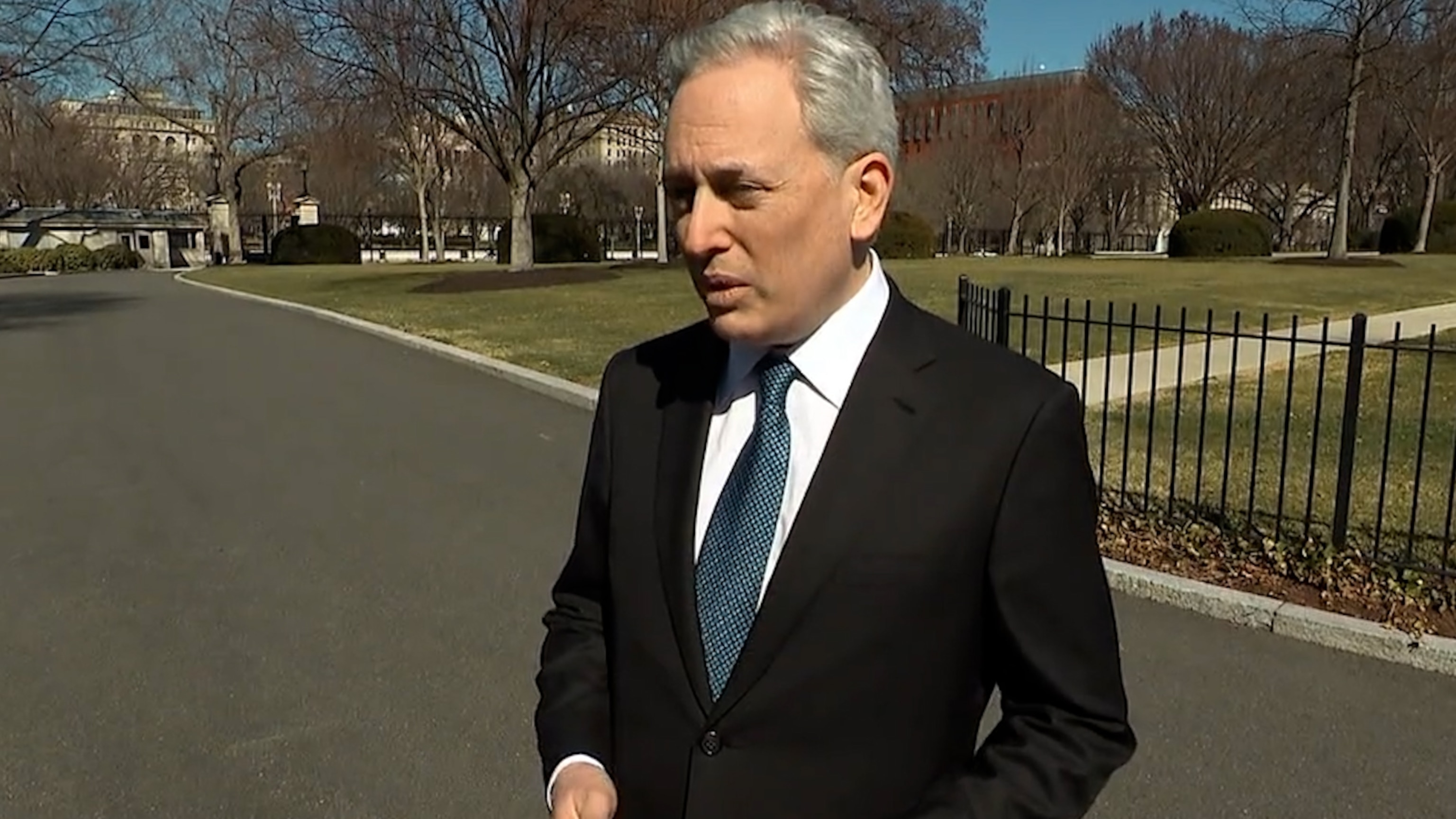 Trump admin tells prosecutors to ease up on crypto enforcement - ABC News