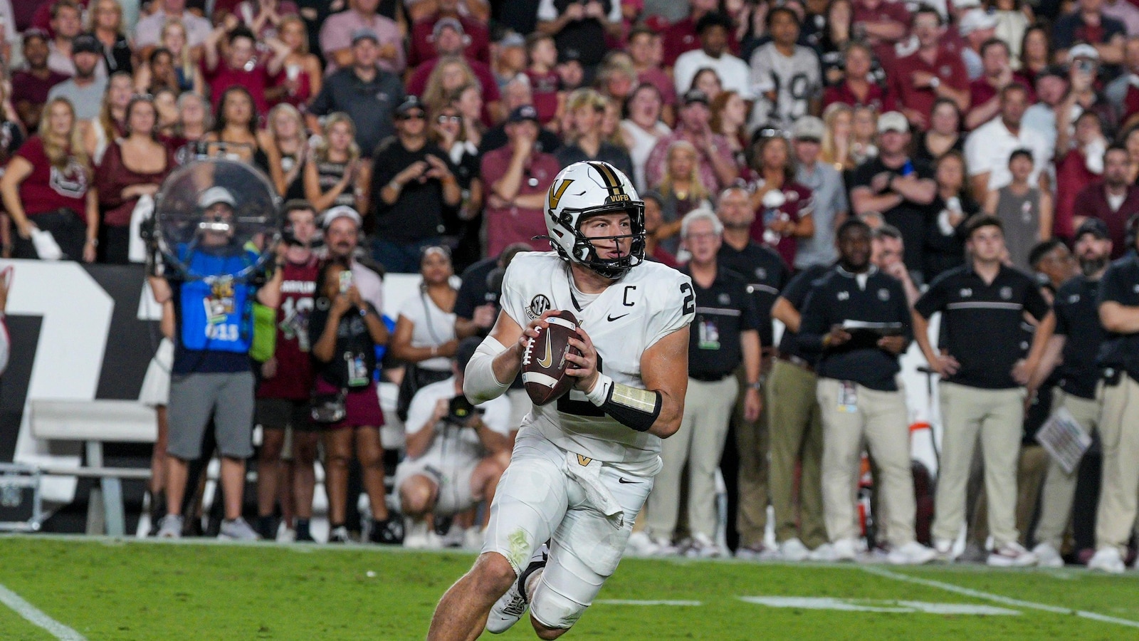 Vanderbilt knocks out Sellers, upsets No. 11 South Carolina to snap 16-losing streak vs. Gamecocks
