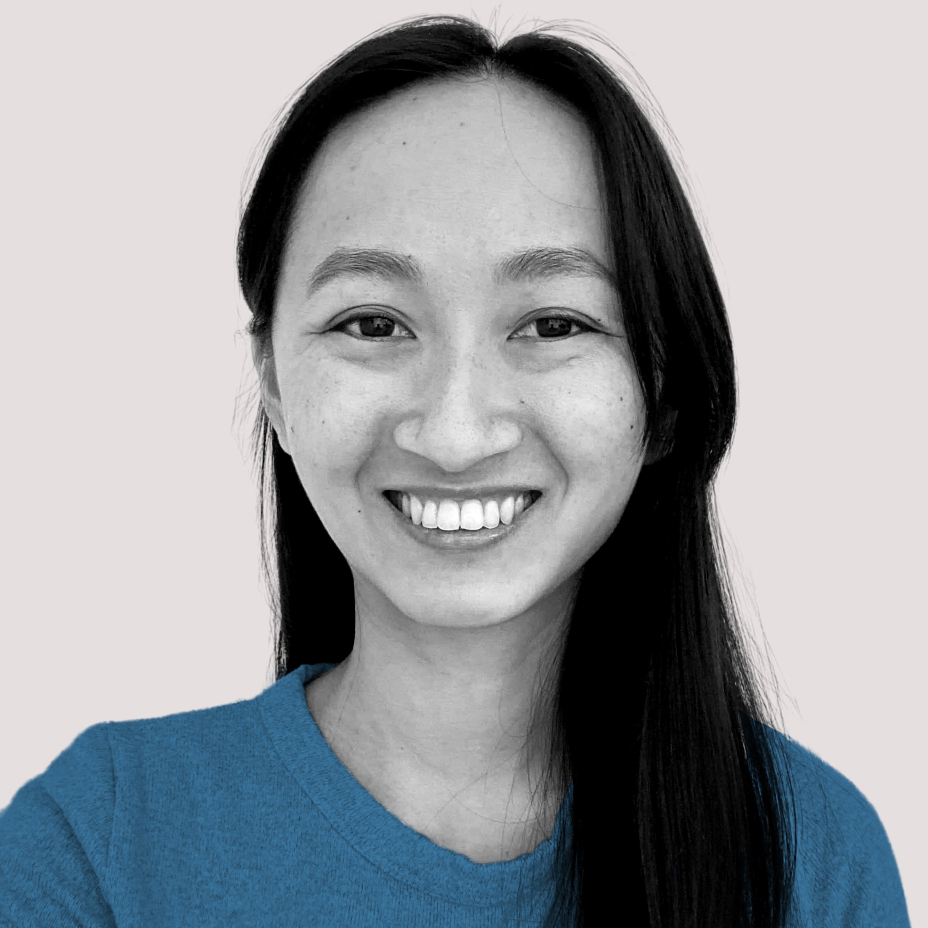 Holly Fuong headshot