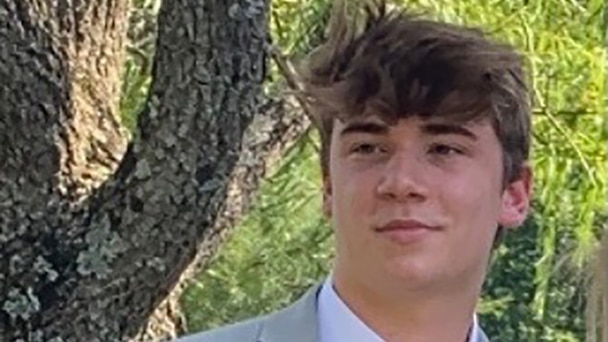 'Lucky to be his parents': Family mourns college student killed after trying to enter wrong house - ABC News
