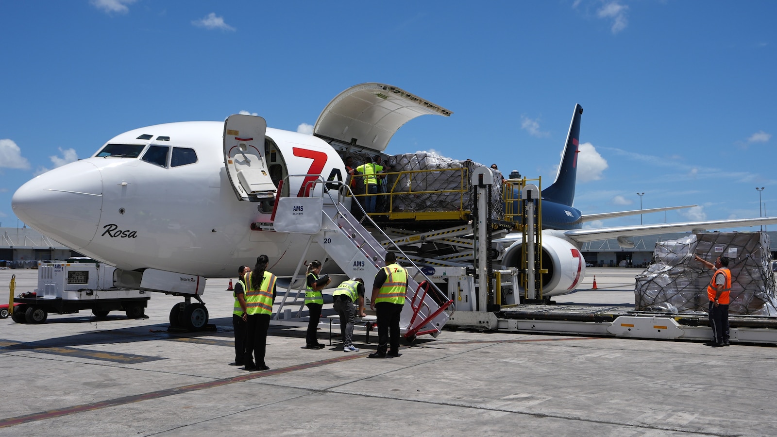  US sends food for Cuban residents while still pressuring islands government