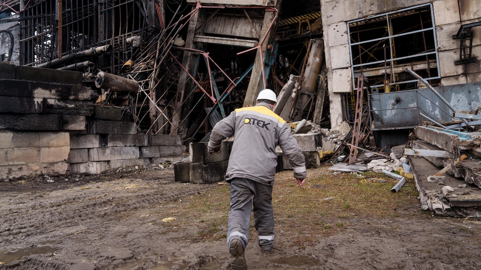 Зеленски ще проведе спешни разговори с 30 държави, тъй като Тръмп настоява за бързо мирно споразумение с Русия