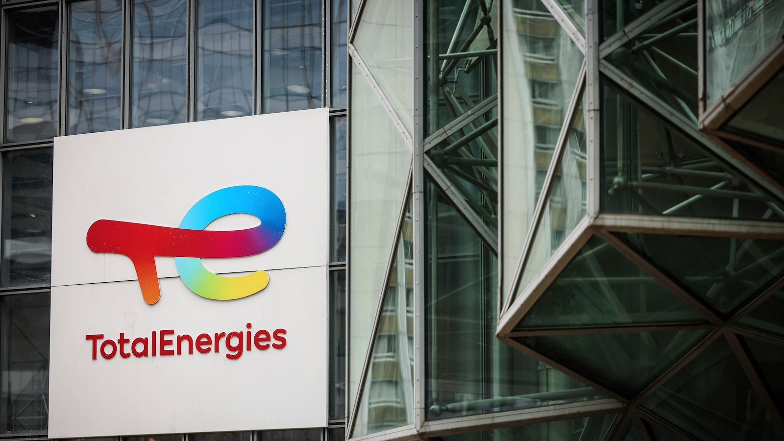 French energy giant TotalEnergies resumes Mozambique $20 billion project as insurgency slows