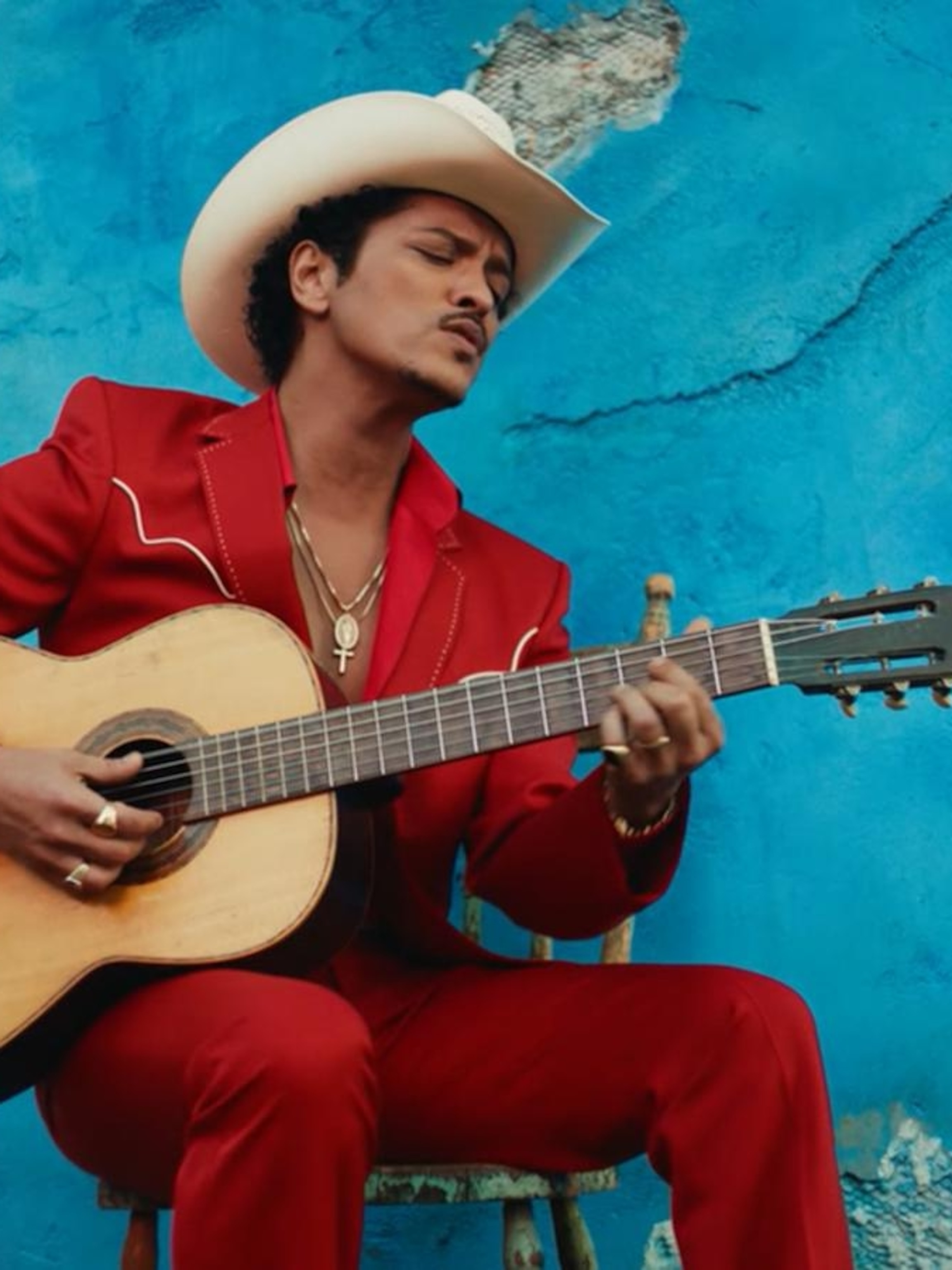 Video Bruno Mars' 'The Romantic' debuts at No. 1, with single 'I