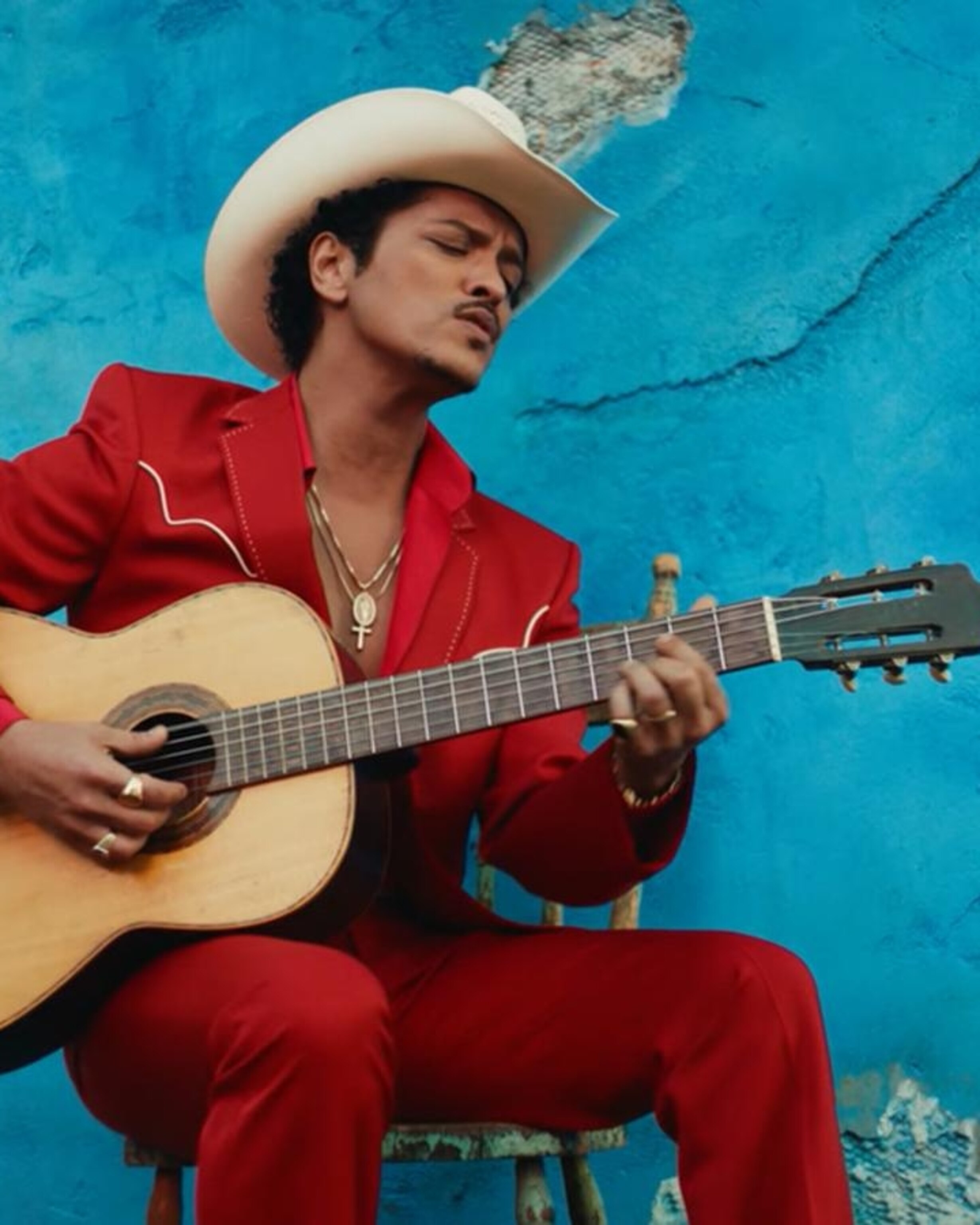 Video Bruno Mars' 'The Romantic' debuts at No. 1, with single 'I