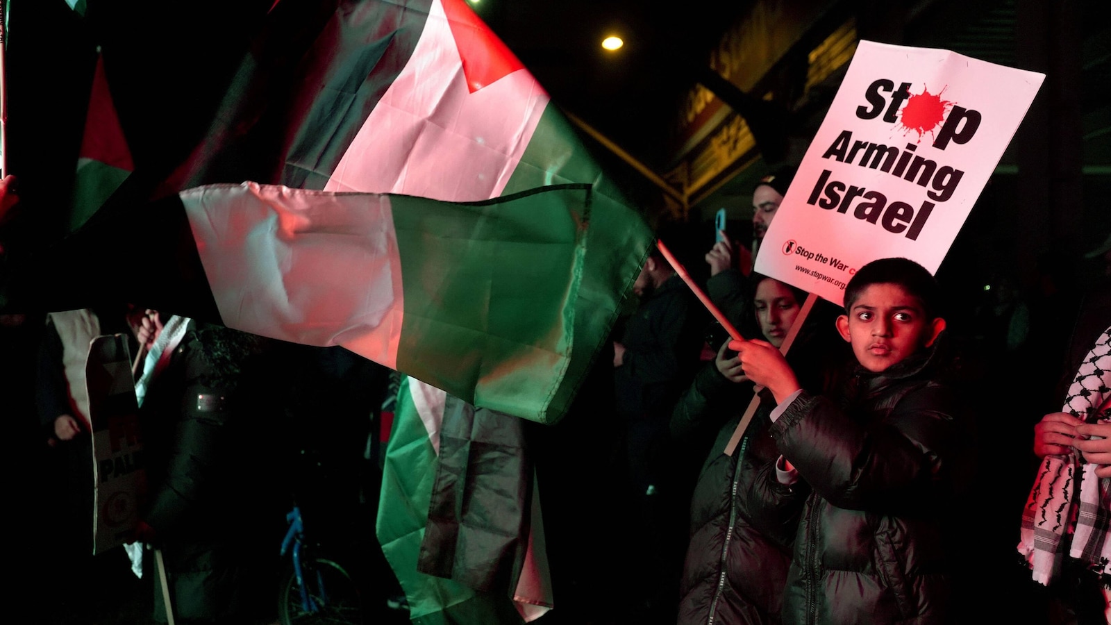 UK police arrest 11 around soccer match between Aston Villa and Israeli club Maccabi Tel Aviv