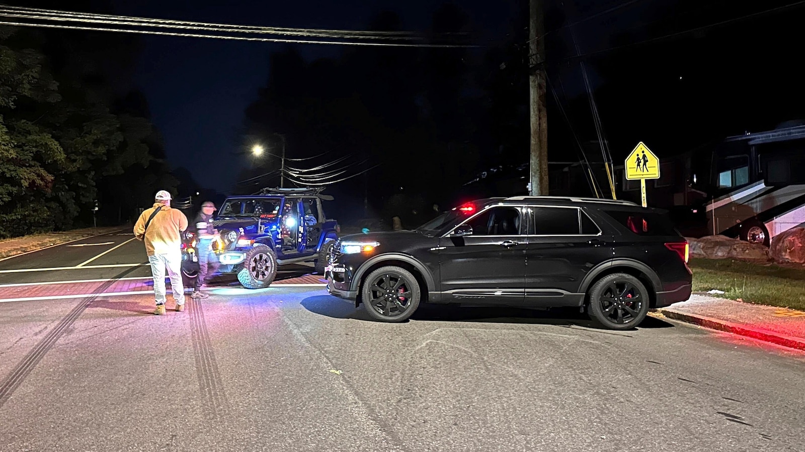 New Hampshire police say multiple gunshot victims at country club. 1 suspect in custody