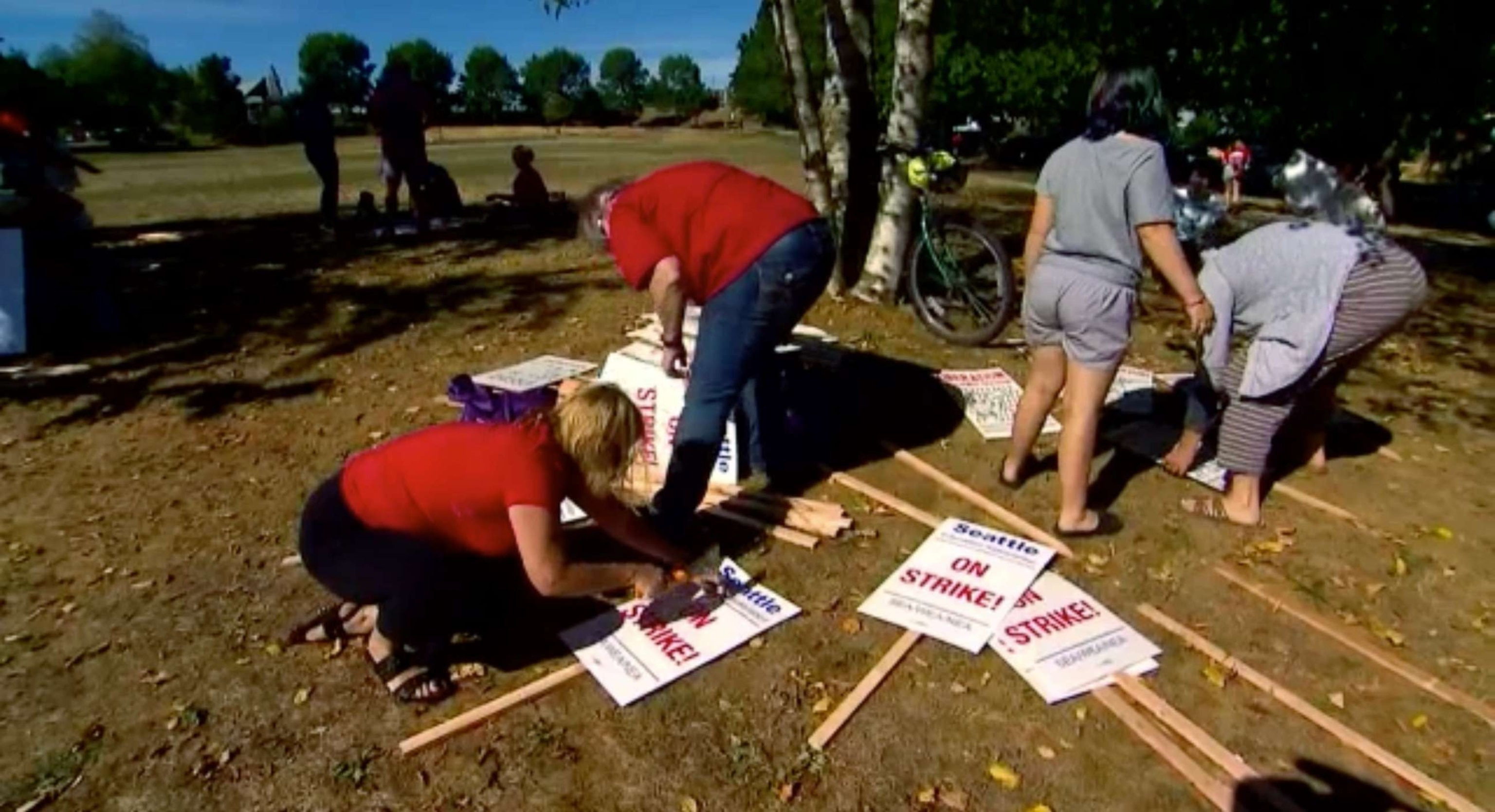 PHOTO: Teachers from Seattle Public Schools overwhelmingly vote to authorize strike, Sept. 7, 2022.