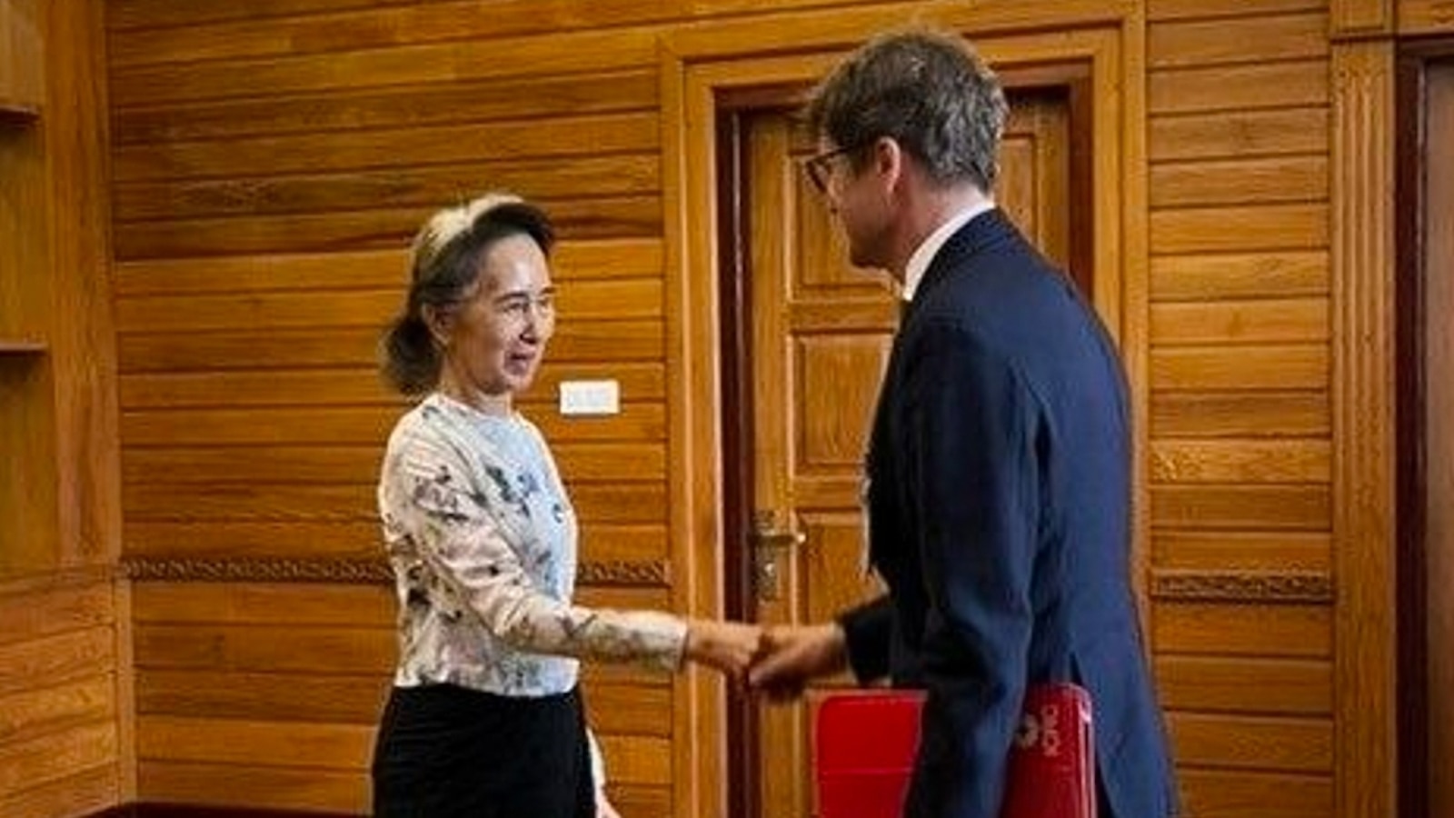 Myanmar's detained former leader Aung San Suu Kyi meets with International Red Cross