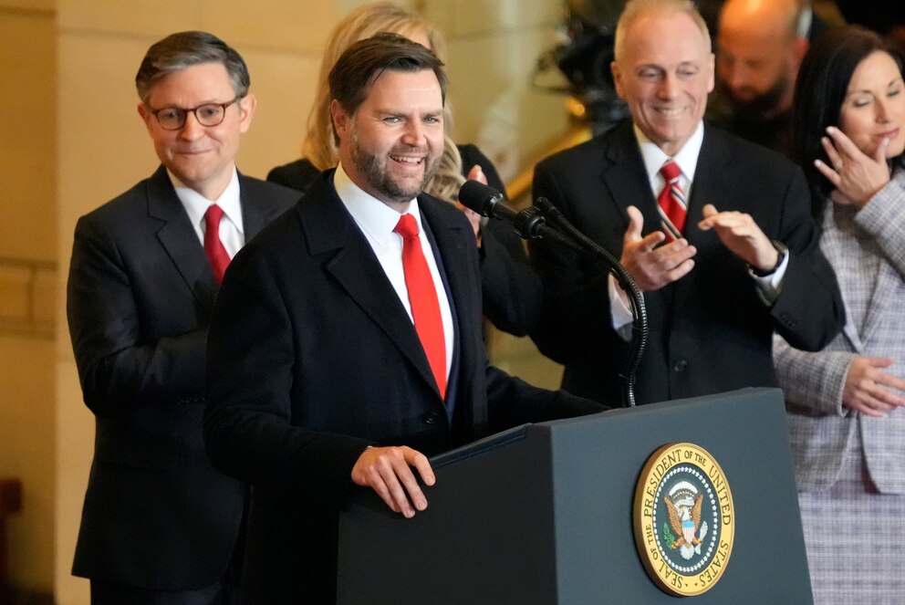 PHOTO: Vice President J.D. Vance delivers remarks as Speaker of the House Mike Johnson (R-LA) and U.S. House Majority Leader Rep. Steve Scalise (R-LA) look in Emancipation Hall for the Inauguration of Donald J. Trump on Jan. 20, 2025 in Washington, D.C.