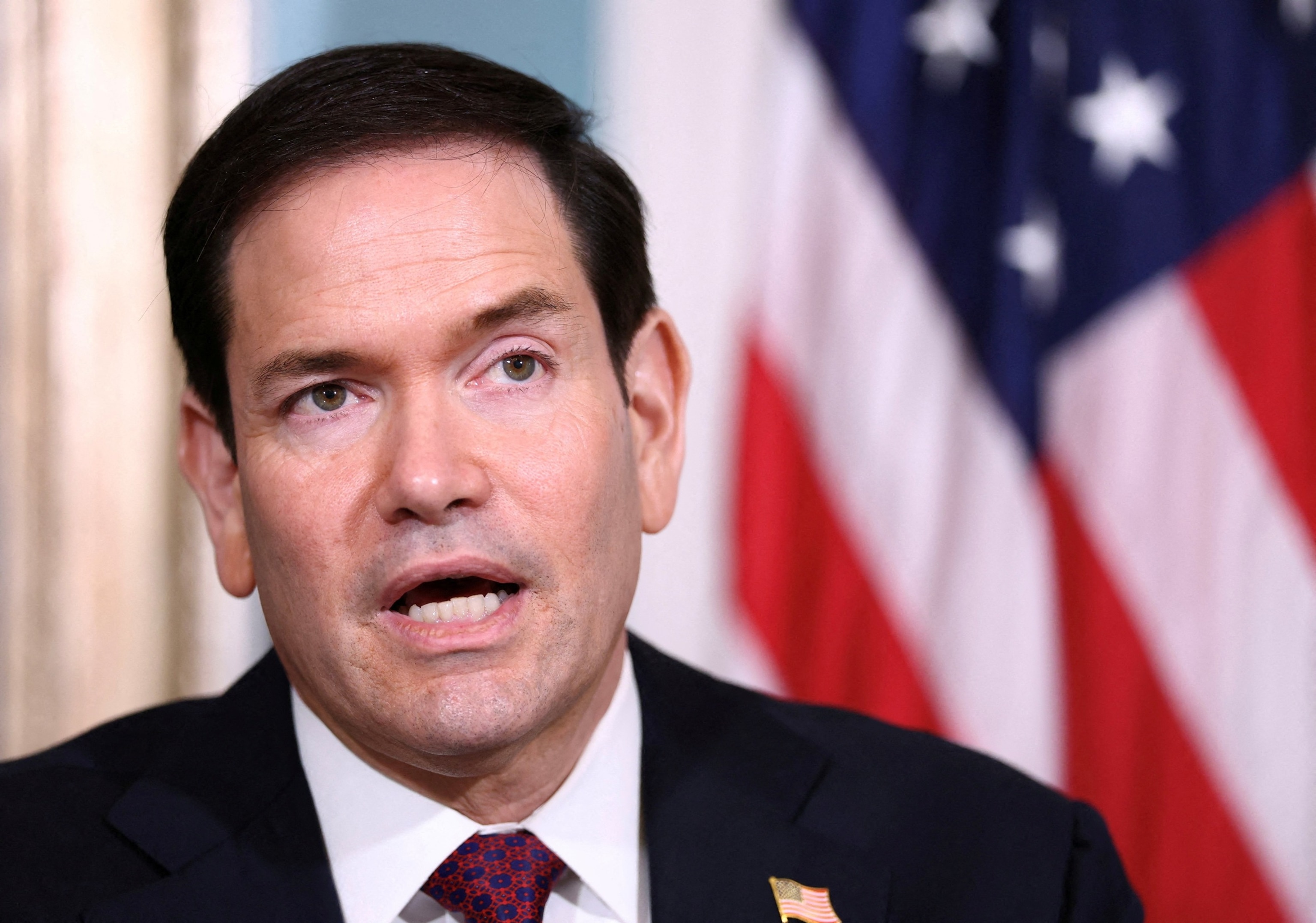PHOTO: FILE PHOTO: Rubio meets Paraguayan Vice President Alliana at the State Department in Washington