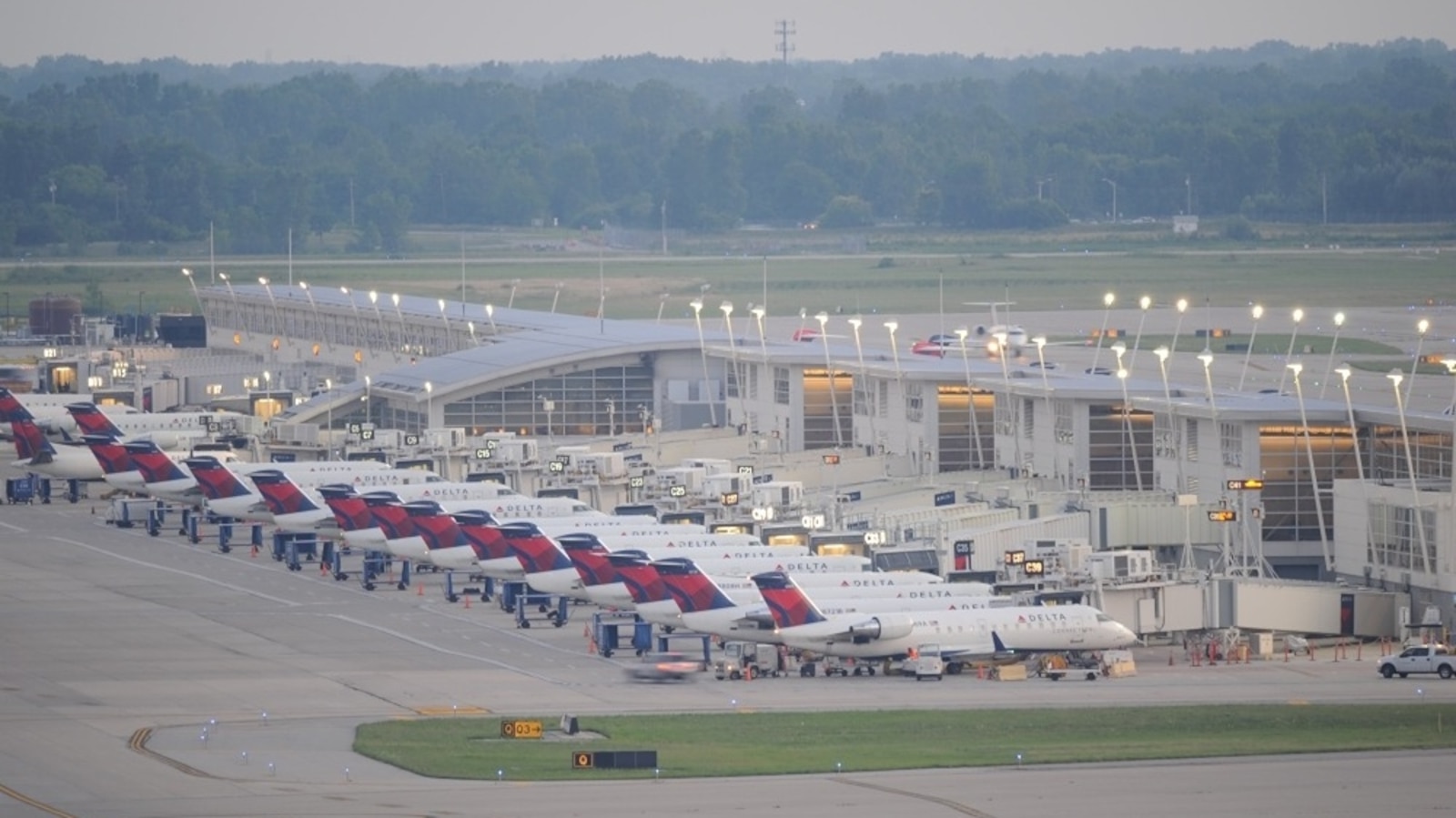 Spirit Airlines plane passenger calls in fake bomb threat after missing ...