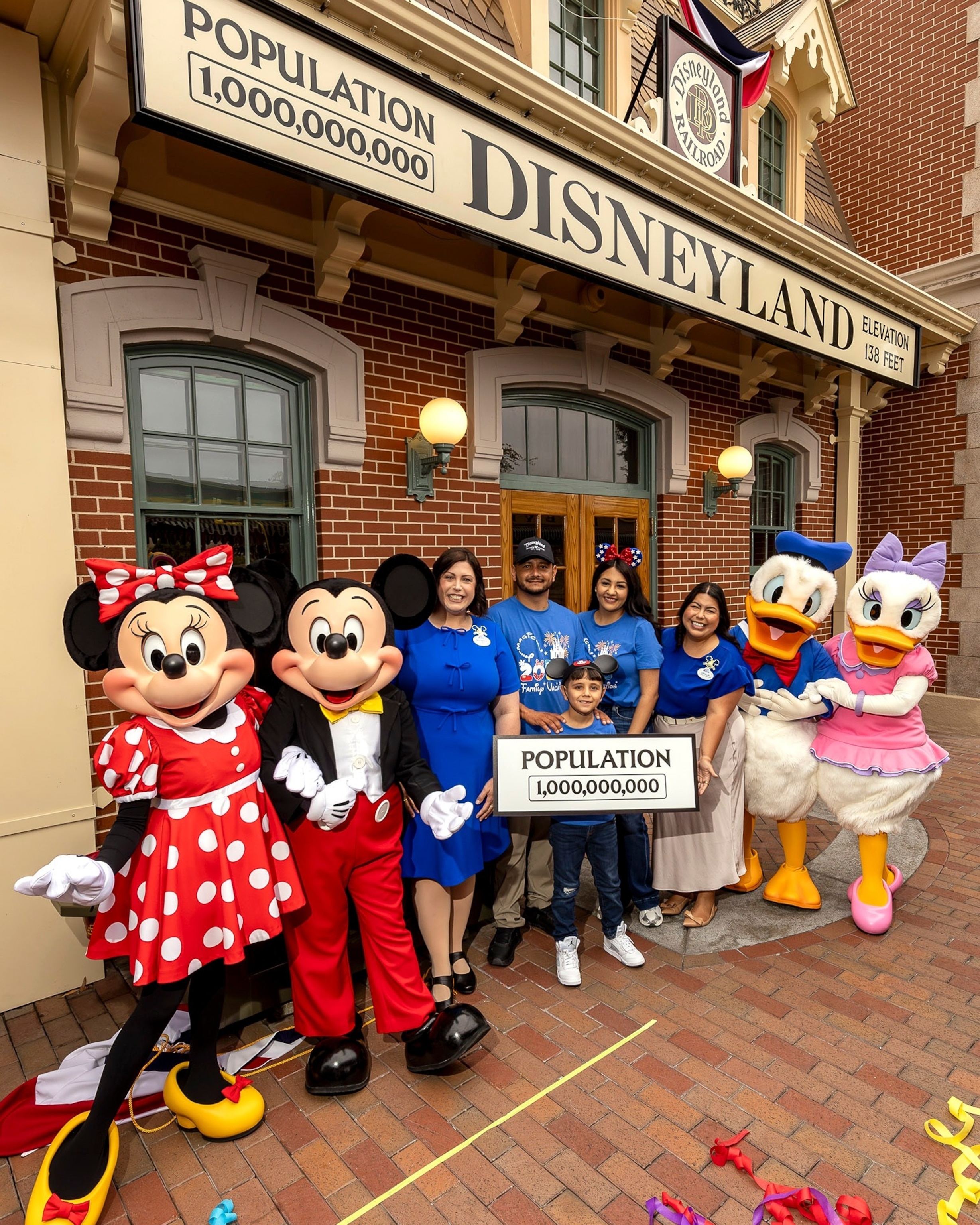 PHOTO: Disneyland Resort Celebrates Historic Milestone – One Billionth Guest